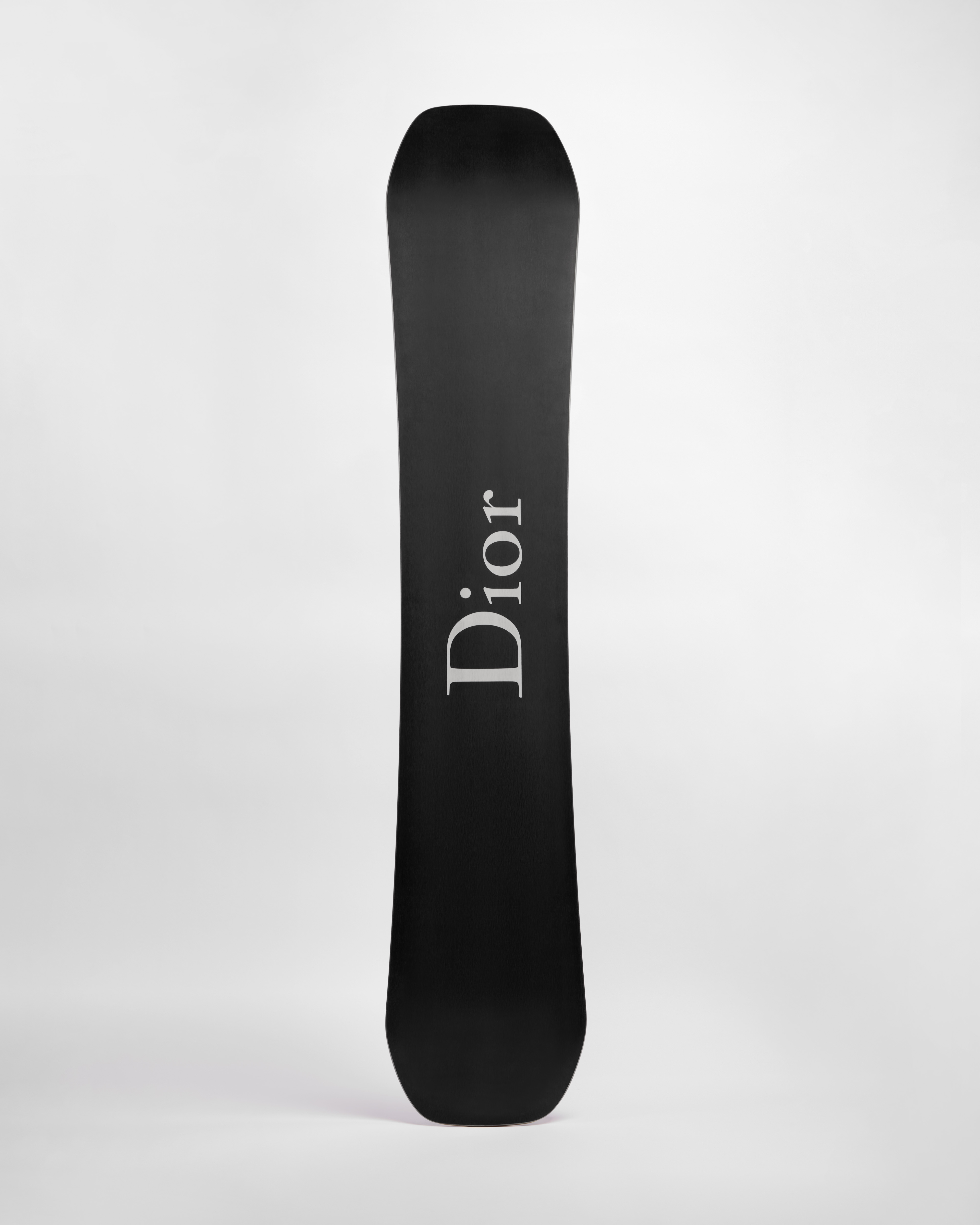 DIOR AND FACTORY 9 Snowboard – LIMITED AND NUMBERED EDITION Black with White Dior Snowflake Motif, 161 CM E08
