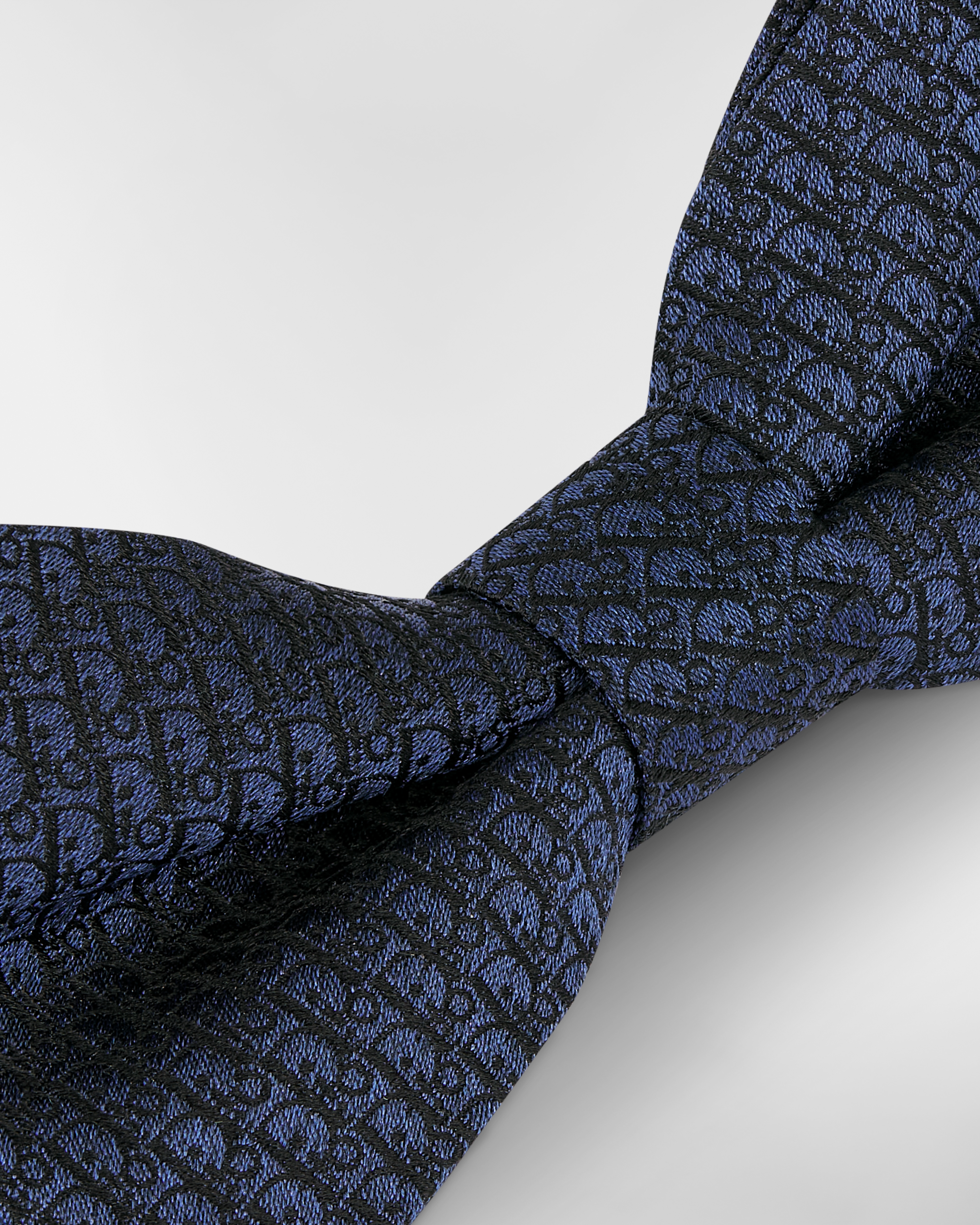 ボウタイ ディオール オブリーク シルク E09