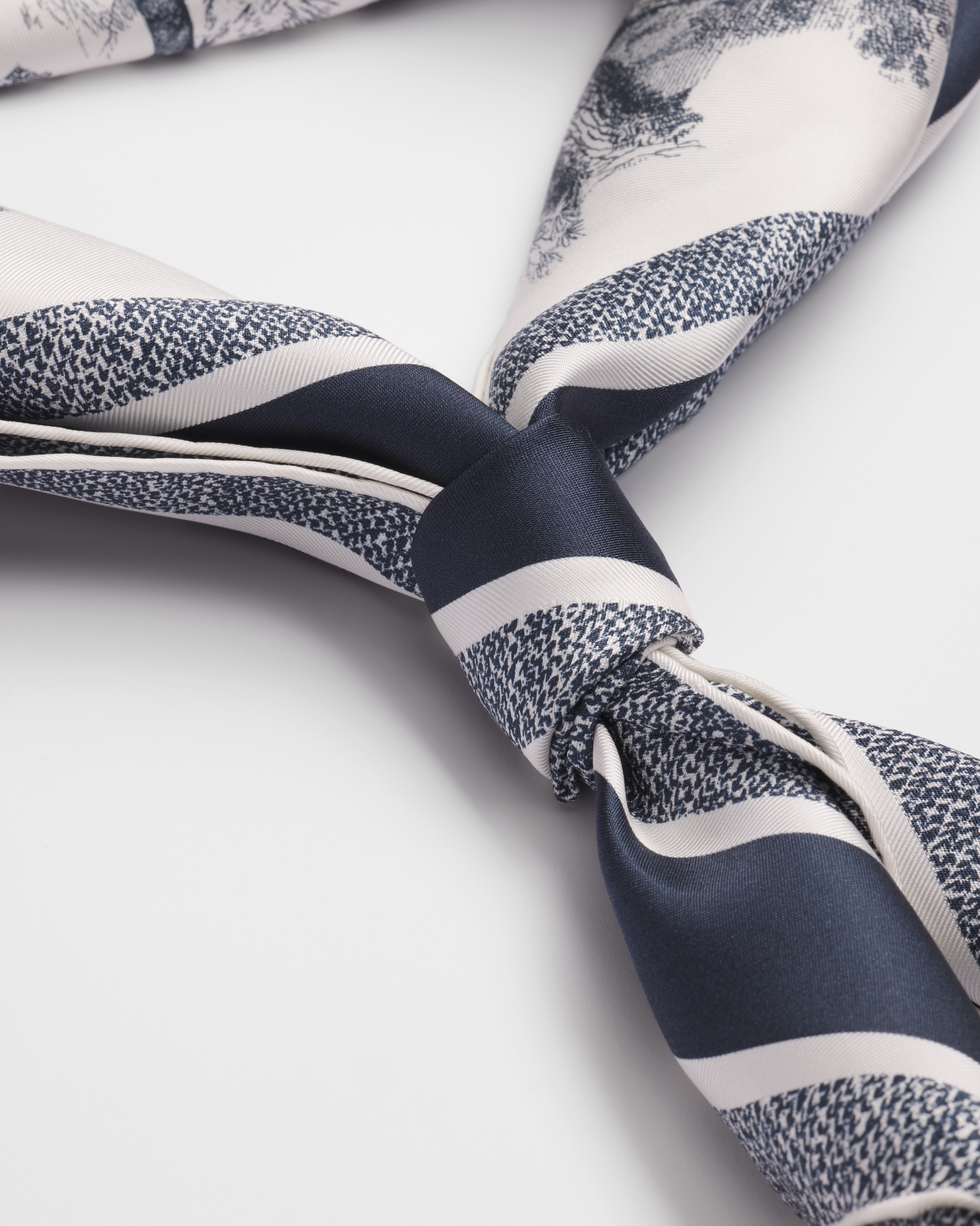 Toile de Jouy Sauvage 90 Square Scarf Ivory and Navy Blue Silk Twill E12