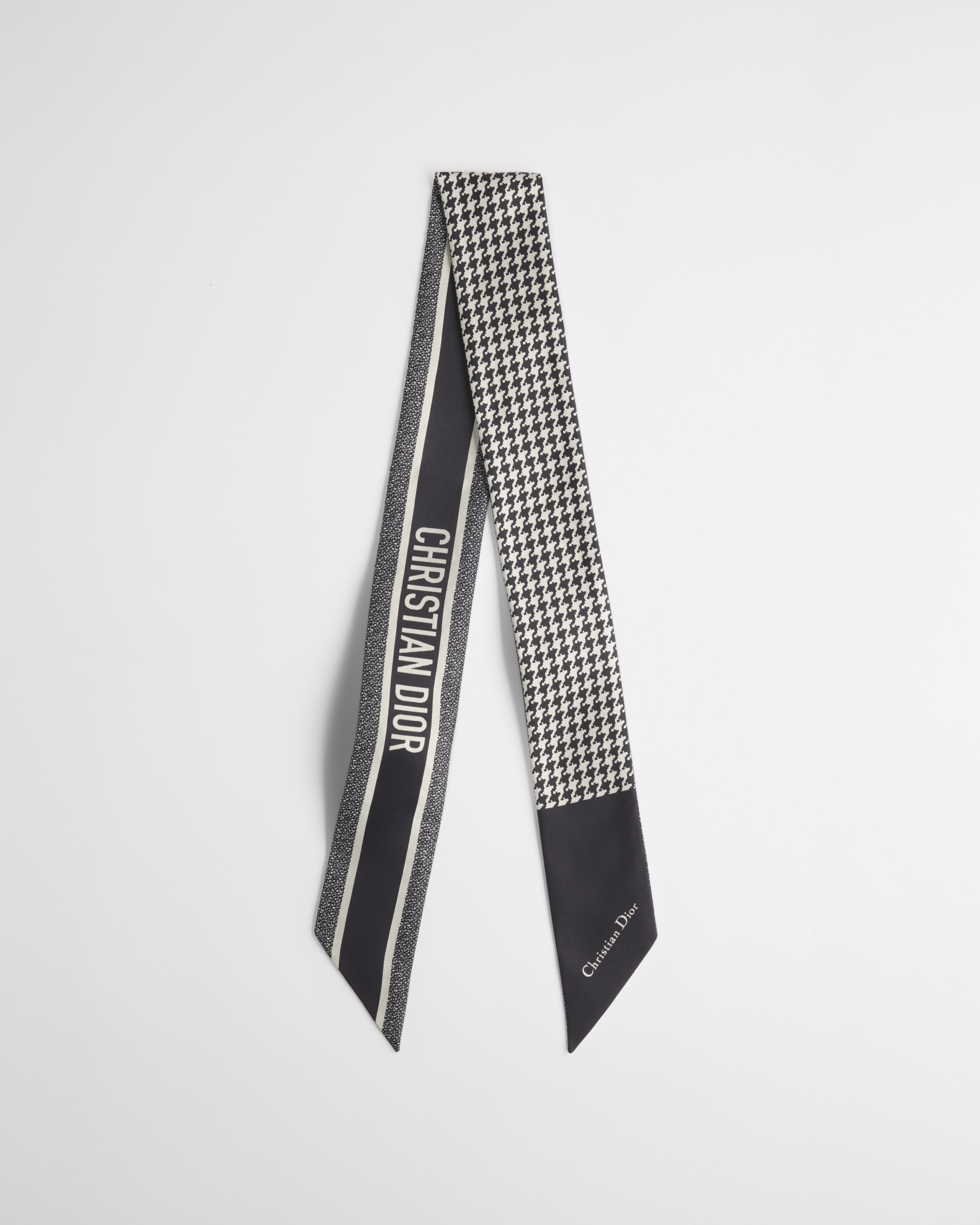 30 Montaigne Mitzah Scarf