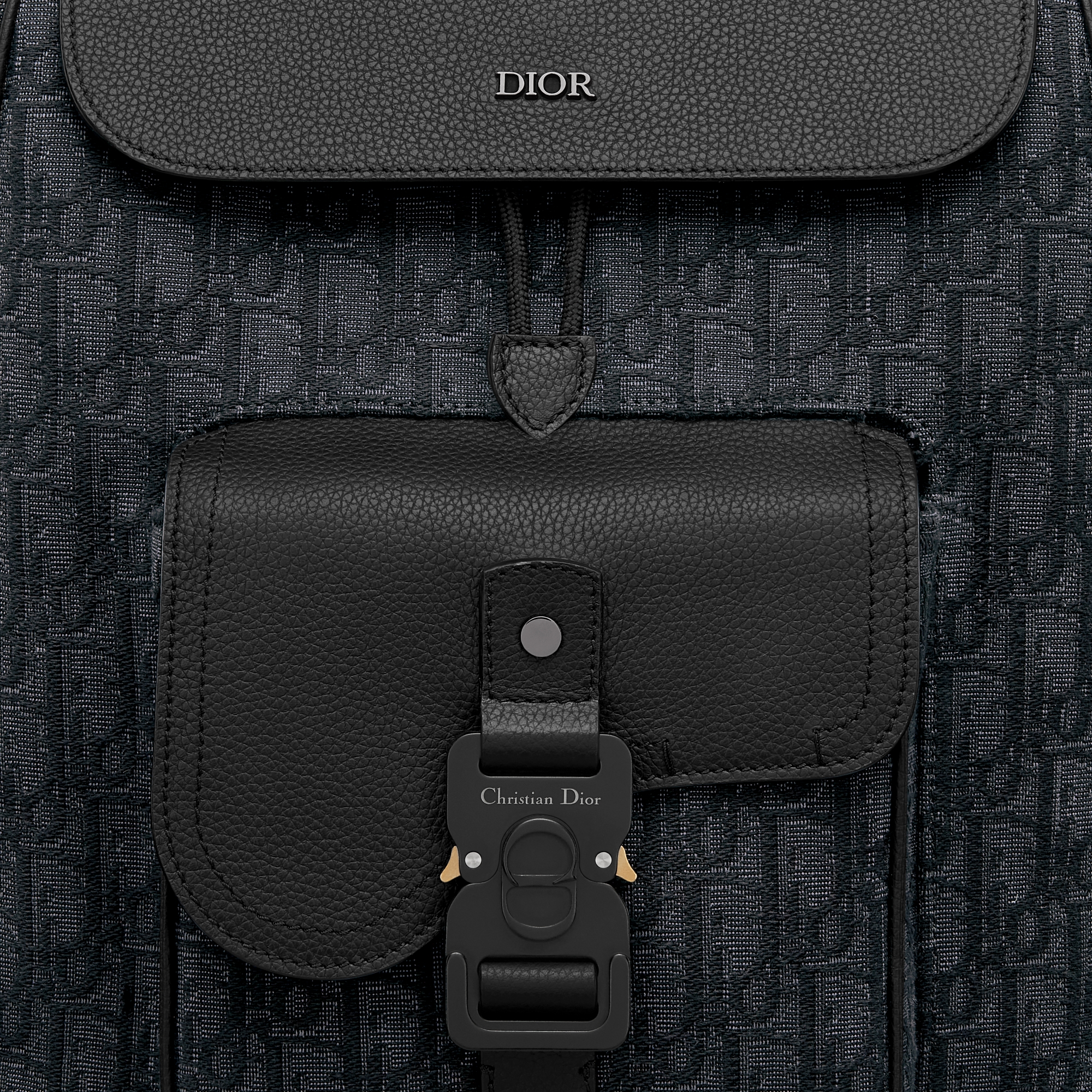 Saddle-rugzak met flap Zwarte Dior Oblique-jacquard en zwart generfd kalfsleer E09