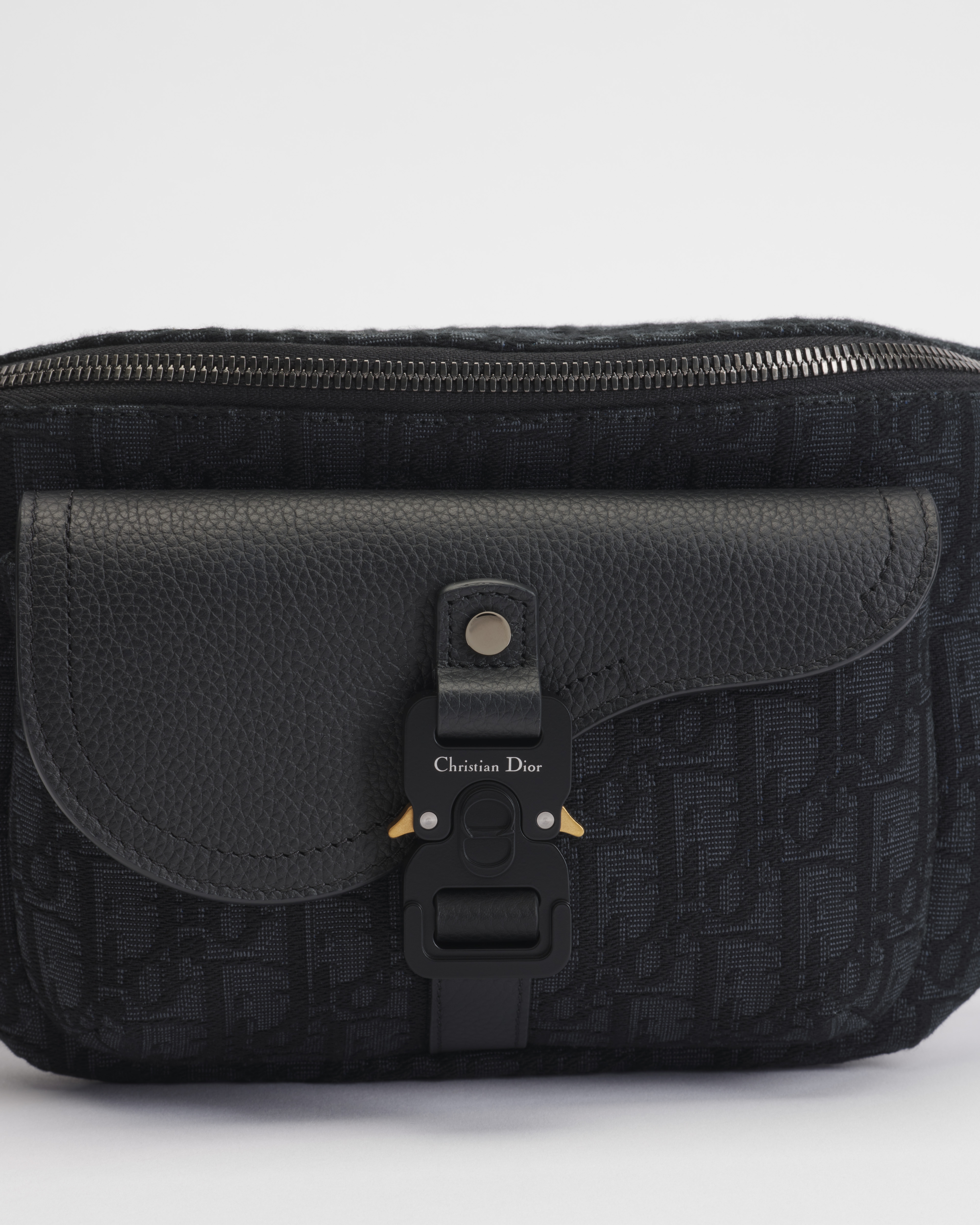 Saddle Belt Bag Black Dior Oblique Jacquard and Black Grained Calfskin E10