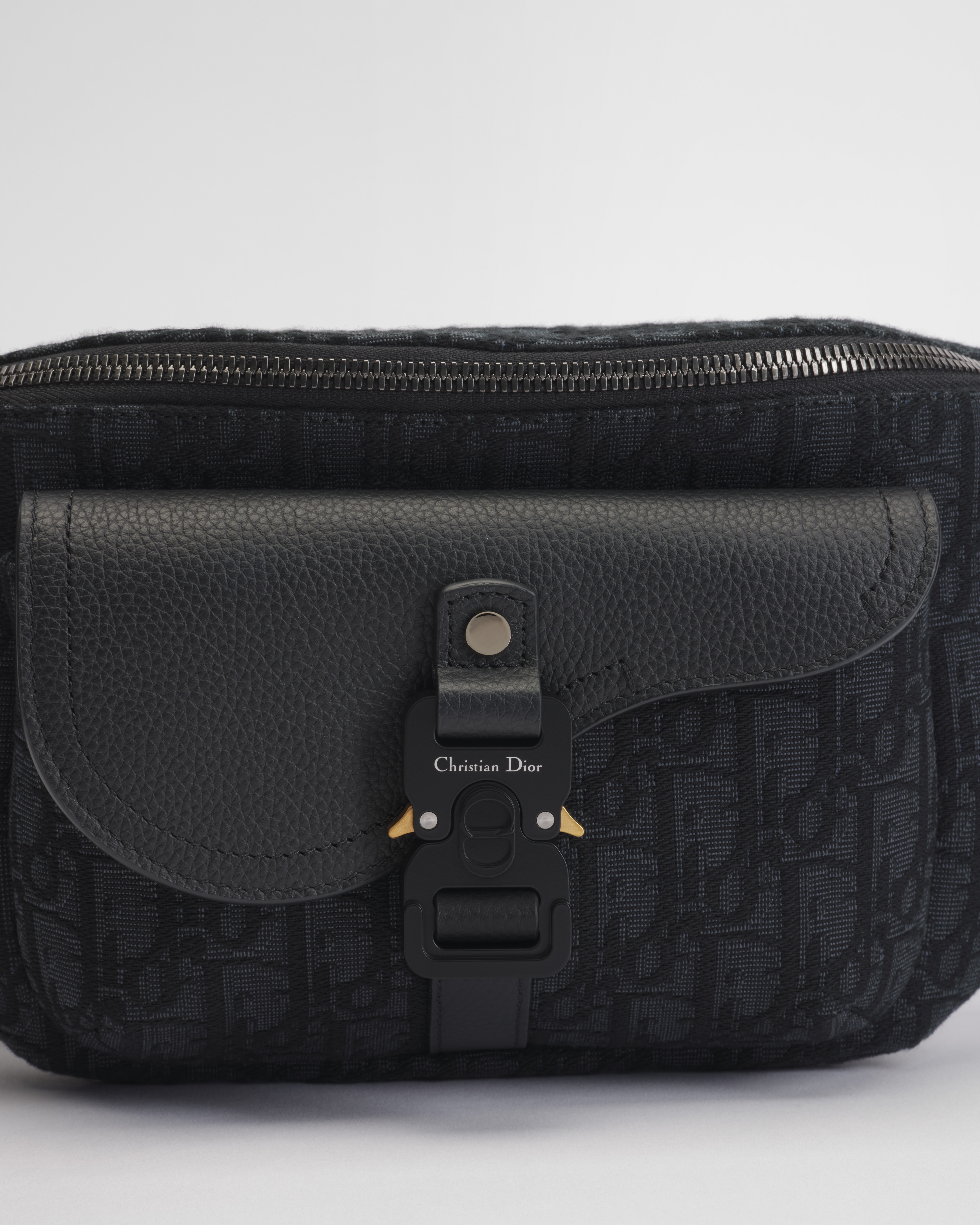 Saddle Belt Bag Black Dior Oblique Jacquard and Black Grained Calfskin E10