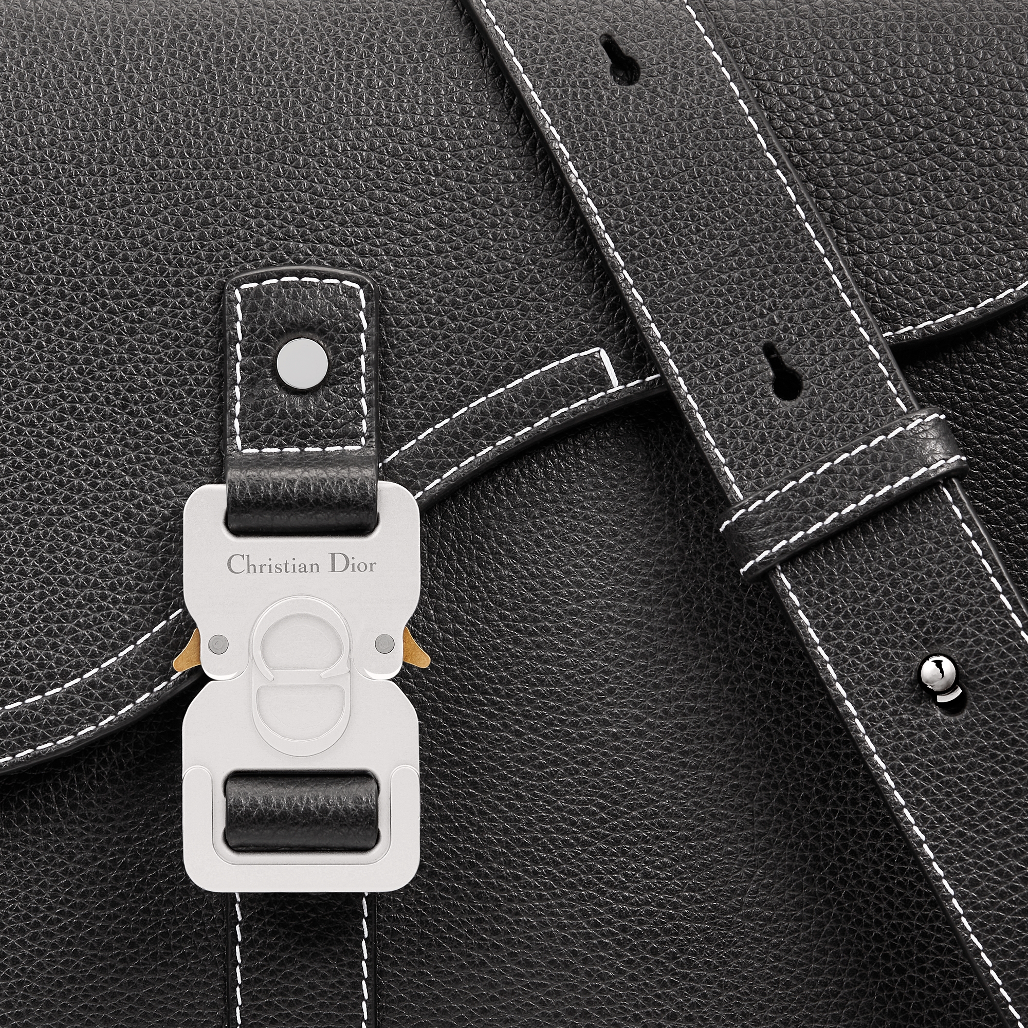 Medium Saddle Messenger Bag with Flap Black Grained Calfskin E09