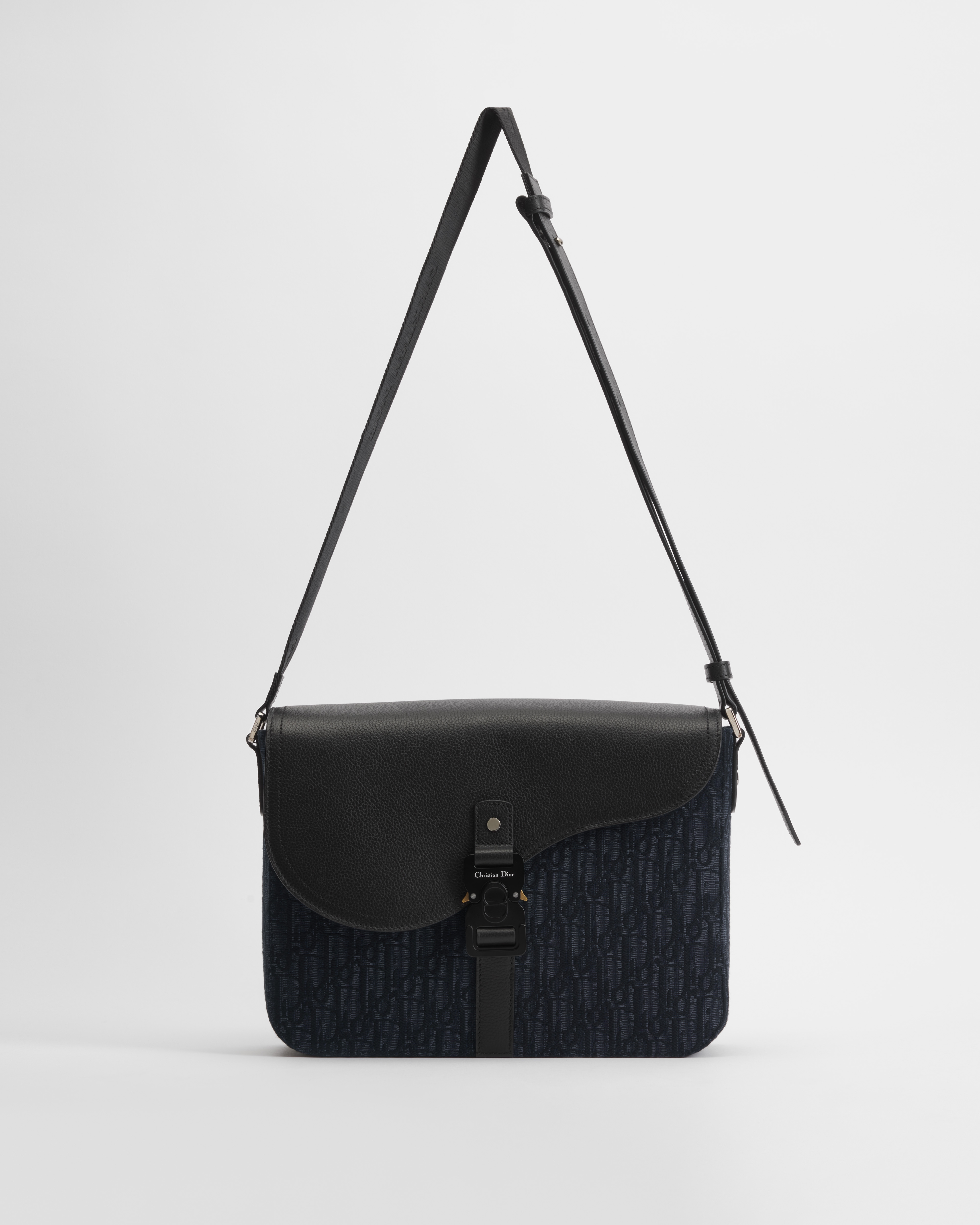 Sac Messenger à rabat Saddle Medium Toile jacquard Dior Oblique noir et cuir de veau grainé noir E07