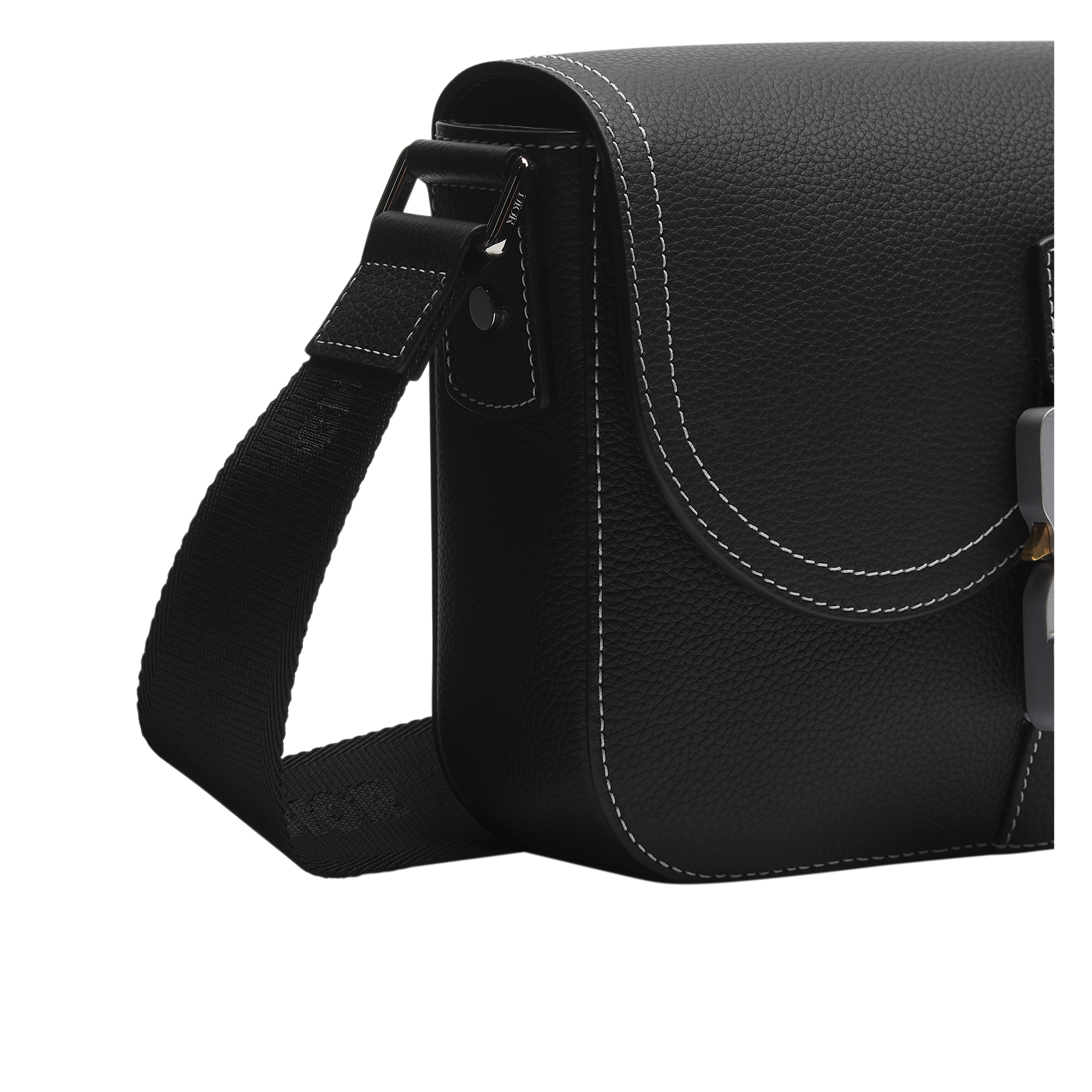 Small Saddle Messenger Bag with Flap Black Grained Calfskin E09