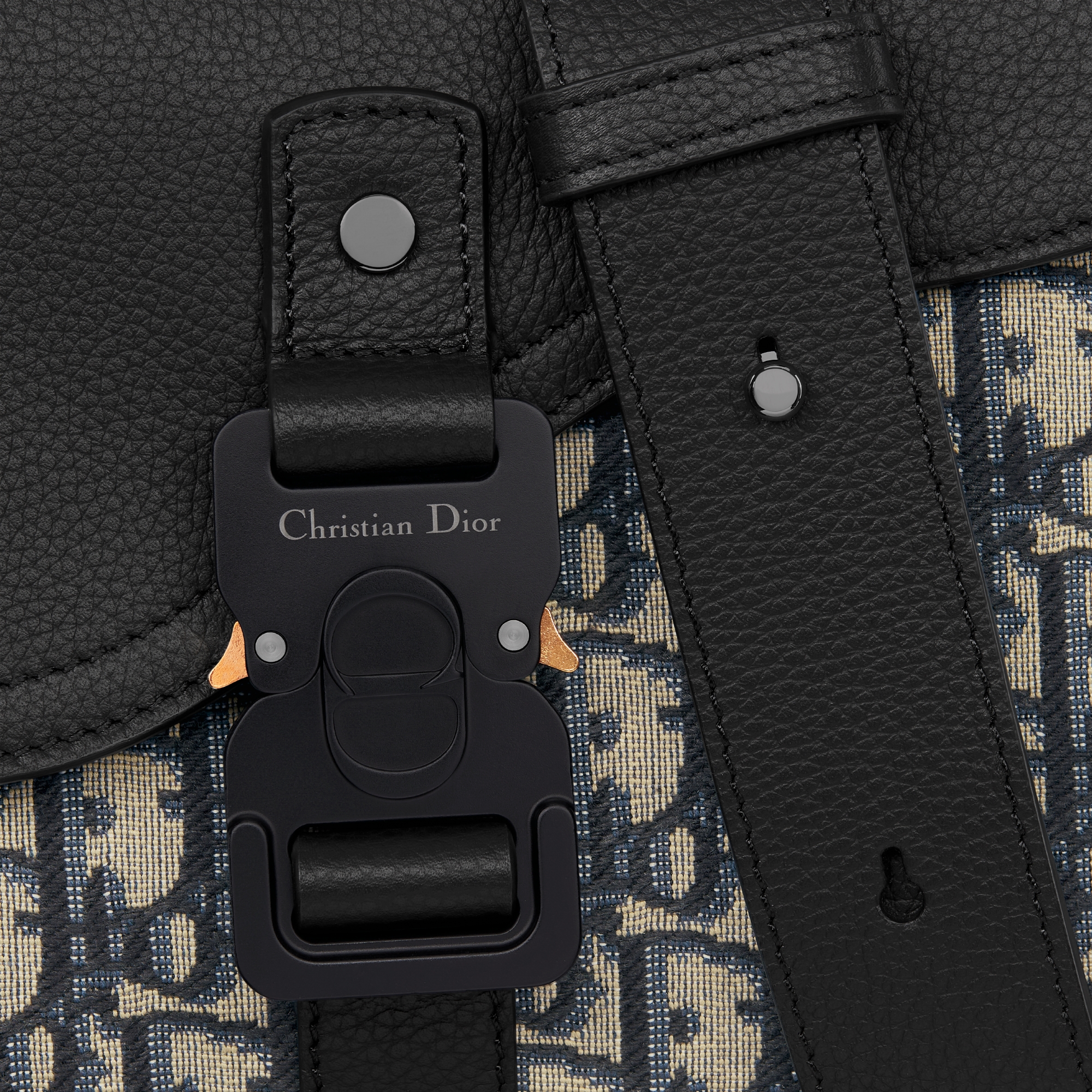 Small Saddle Messenger Bag with Flap