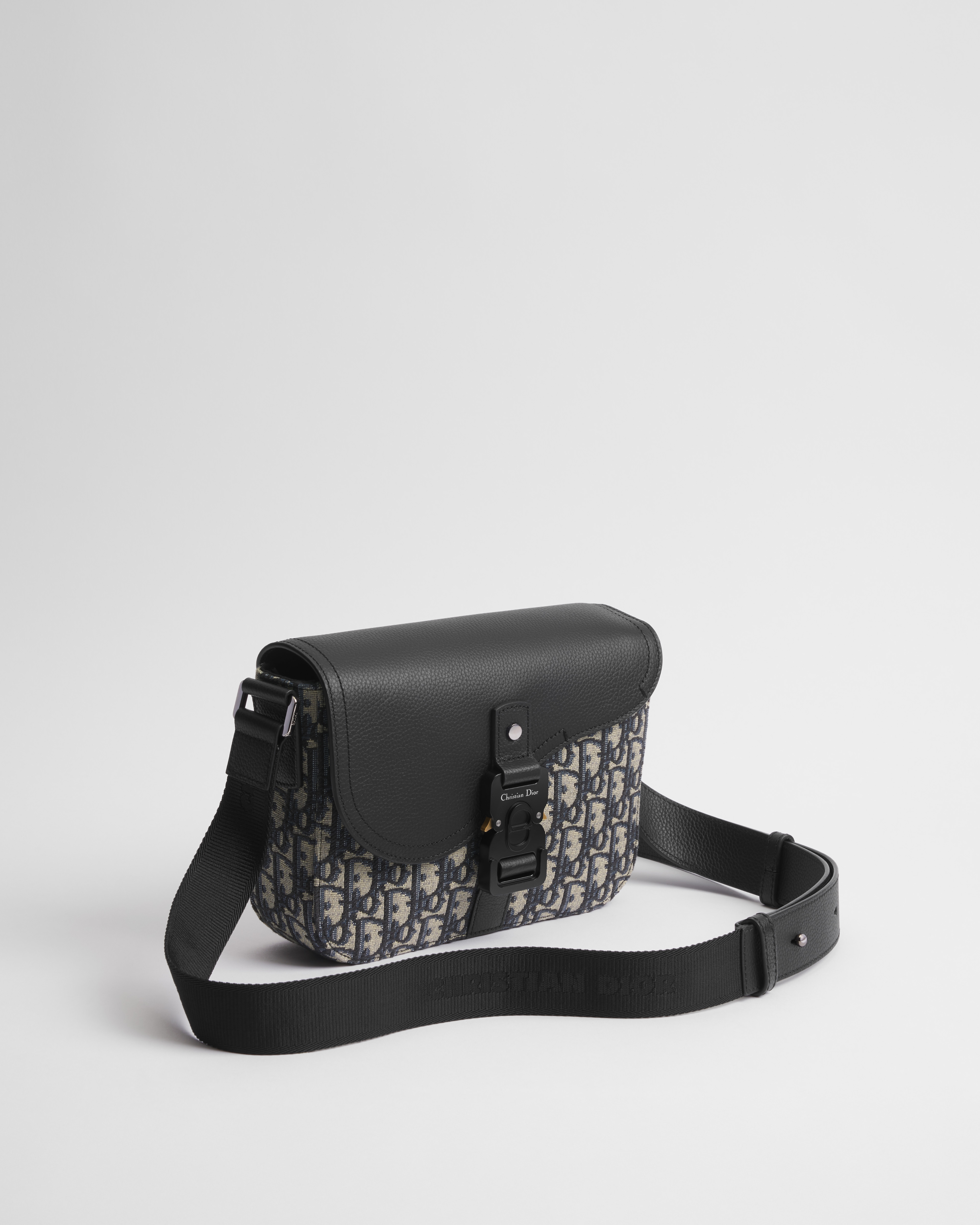 Small Saddle Messenger Bag with Flap Beige and Black Dior Oblique Jacquard with Black Grained Calfskin E03