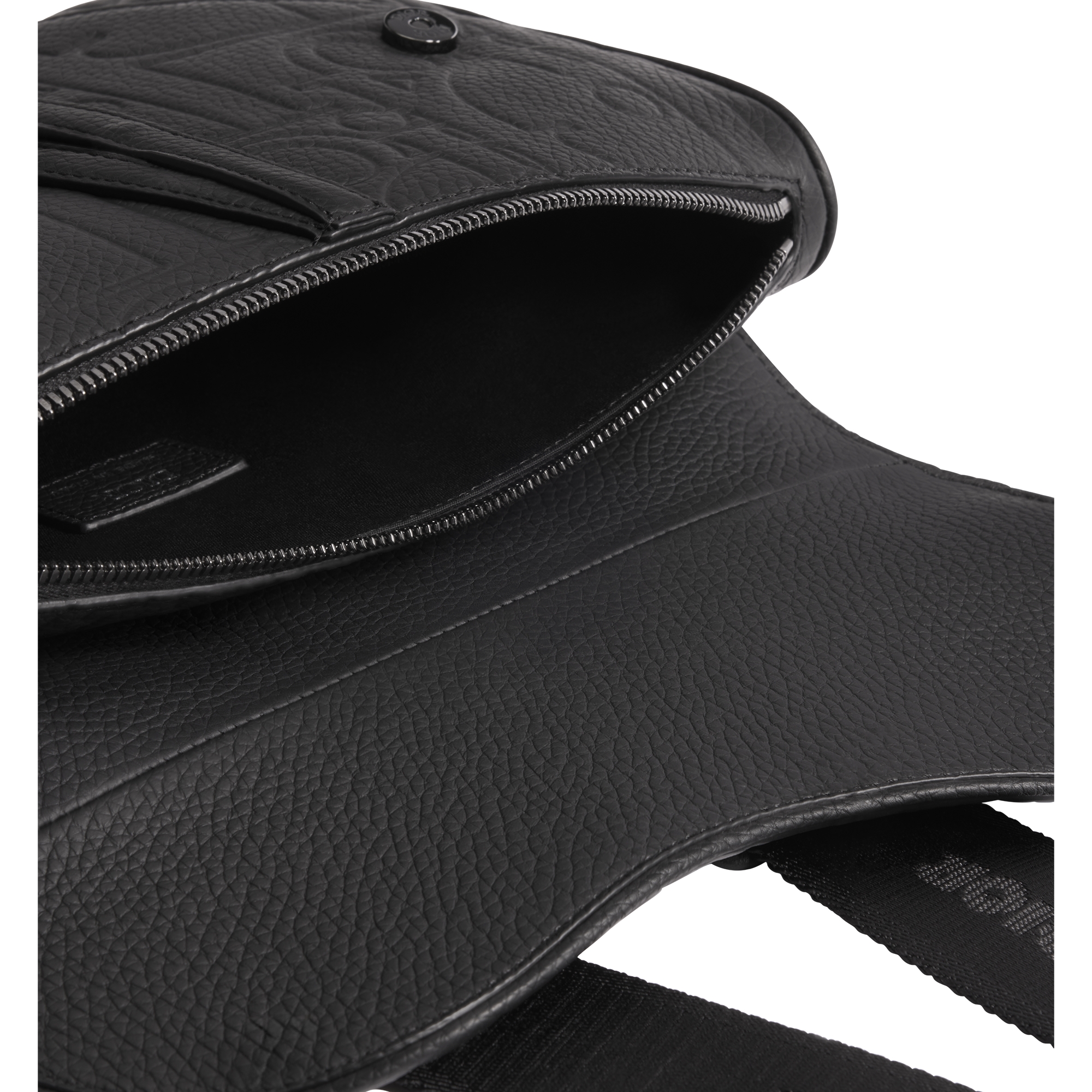 Saddle Bag Black Dior Gravity Leather and Black Grained Calfskin E06