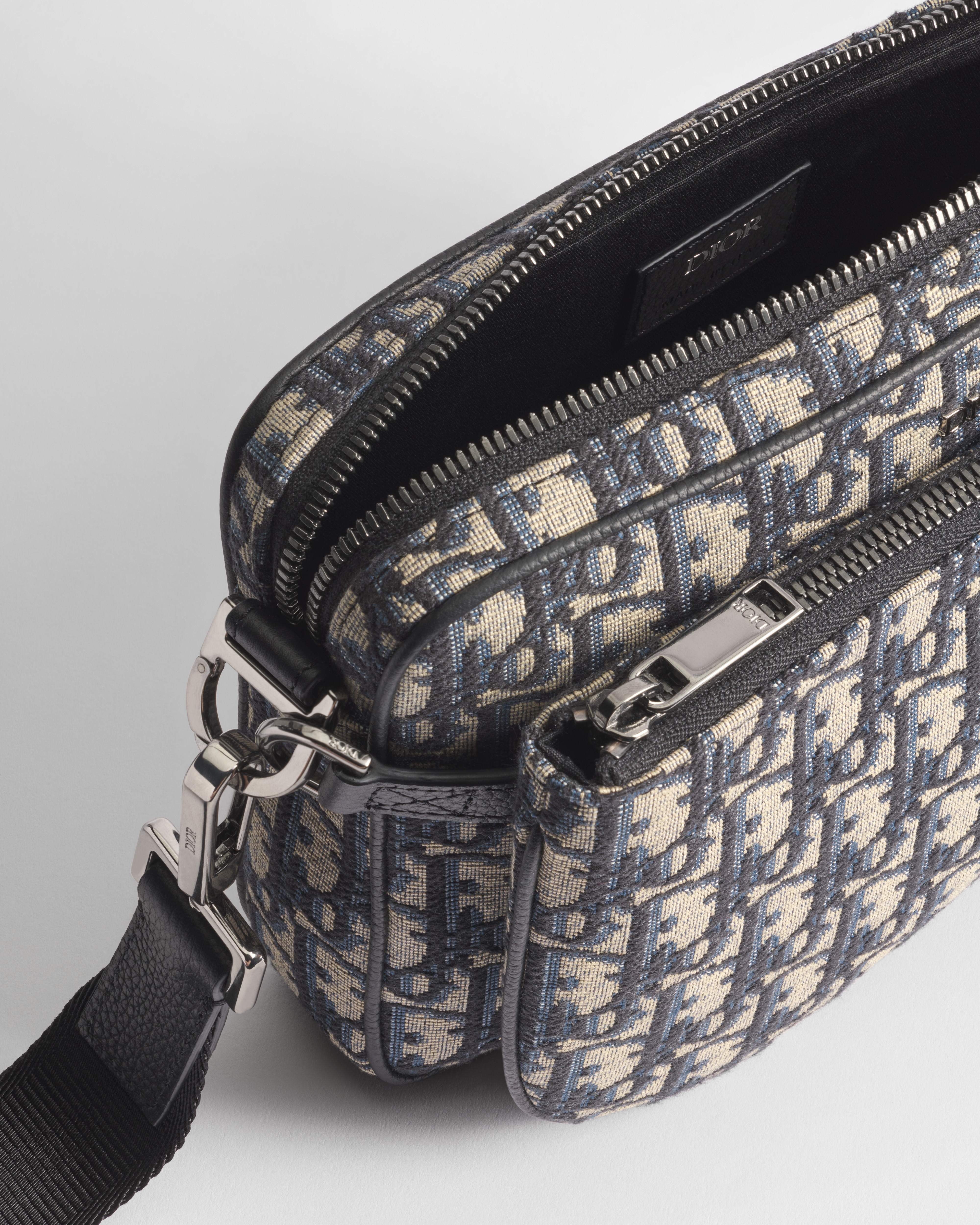 Saddle Triple Pouch Beige and Black Dior Oblique Jacquard E06