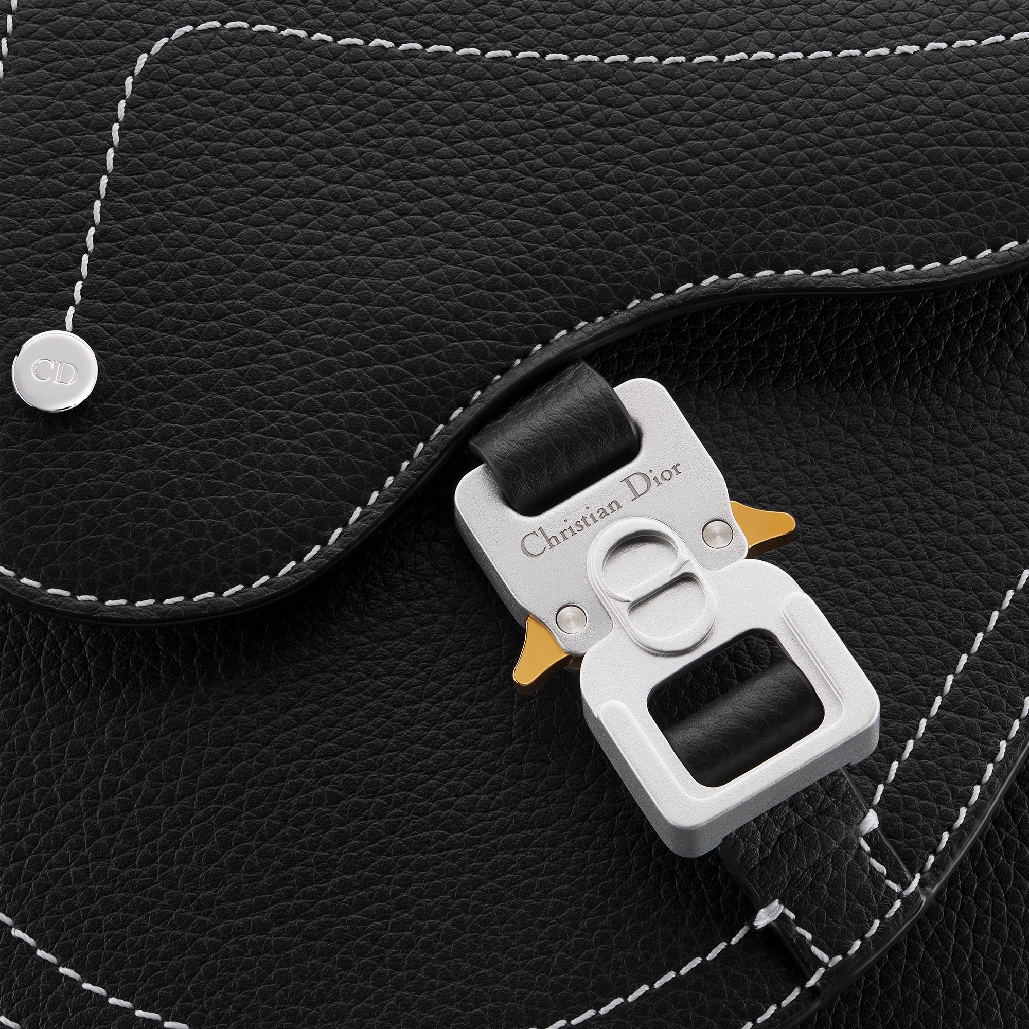 Saddle Messenger Bag Black Grained Calfskin E09