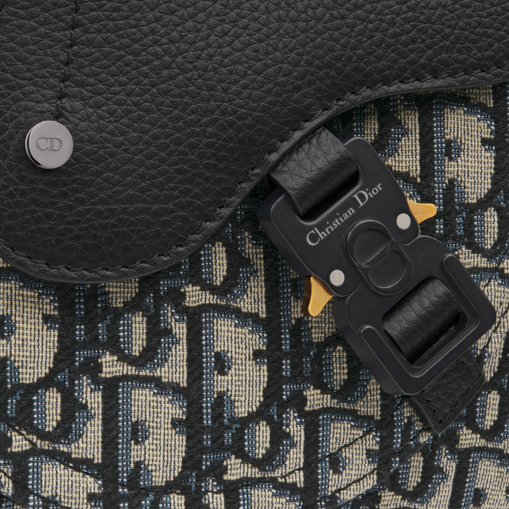 Saddle Messenger Bag Beige and Black Dior Oblique Jacquard with Black Grained Calfskin E09