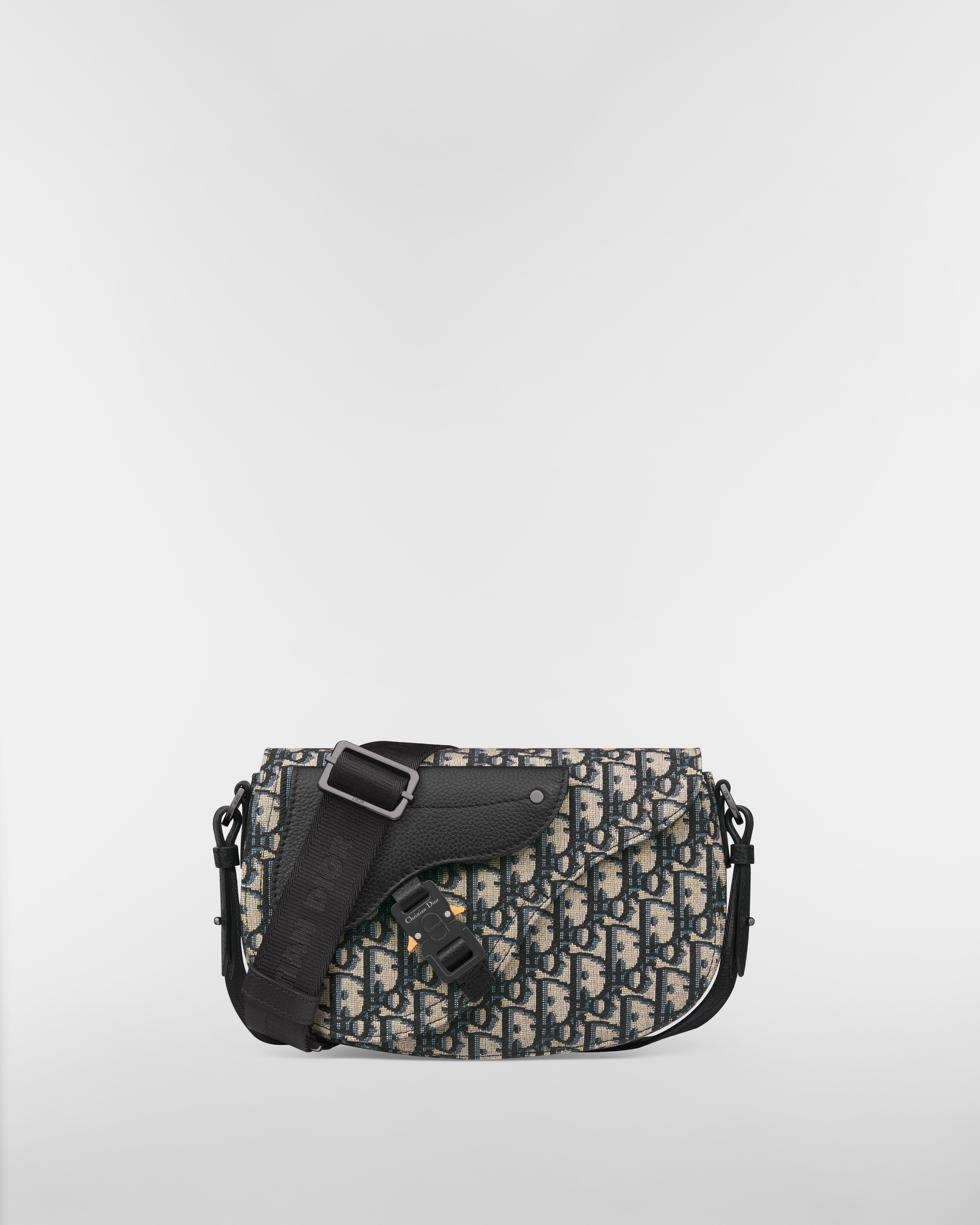 Saddle Messenger Bag Beige and Black Dior Oblique Jacquard with Black Grained Calfskin E01