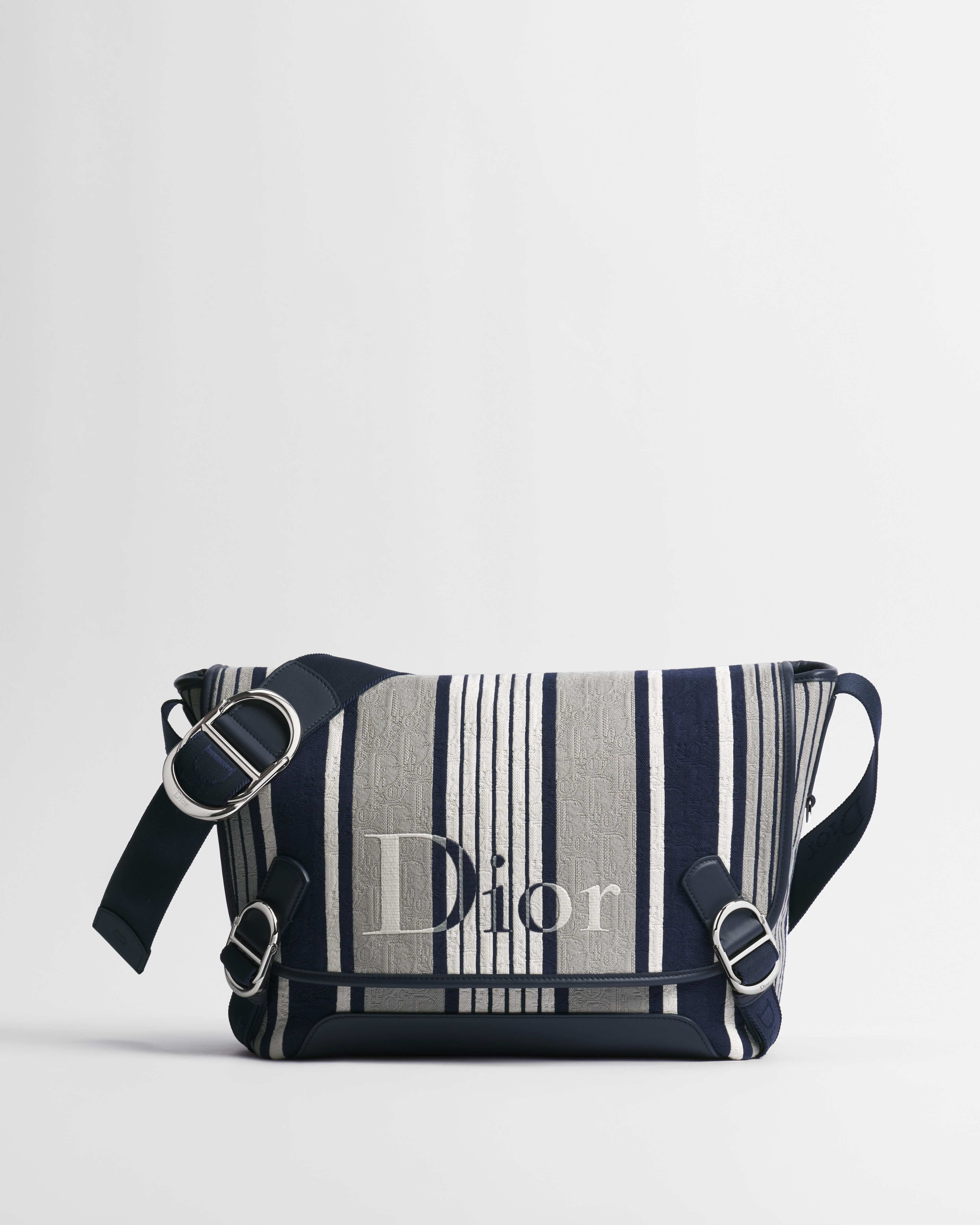Bolso messenger mediano Dioriviera Dior Jett con solapa Dior Oblique Sun Stripes en jacquard gris y azul E01