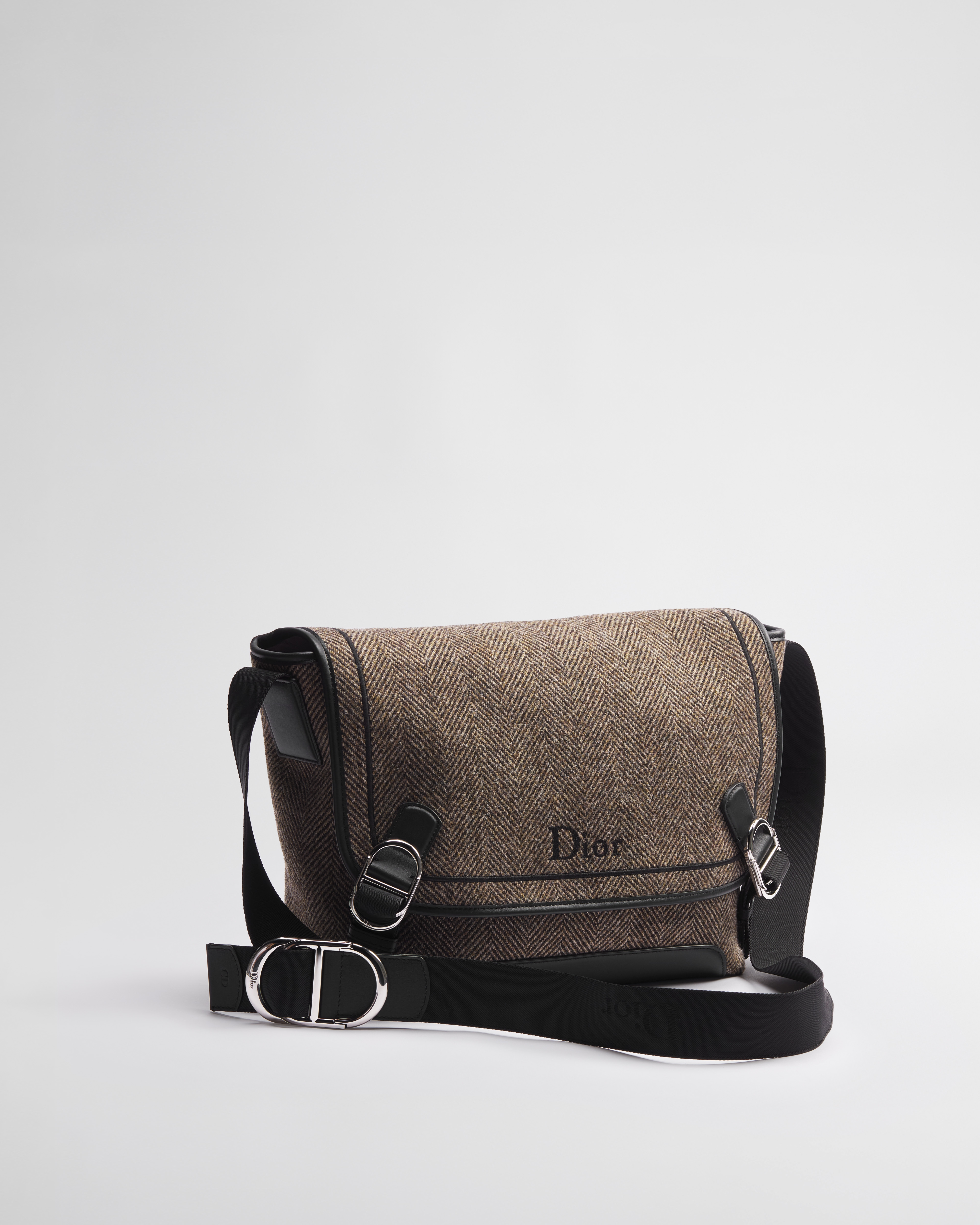 Mittelgroße Dior Jett Messenger Tasche mit Umschlagklappe Baumwollmischung in sattem Braun E03