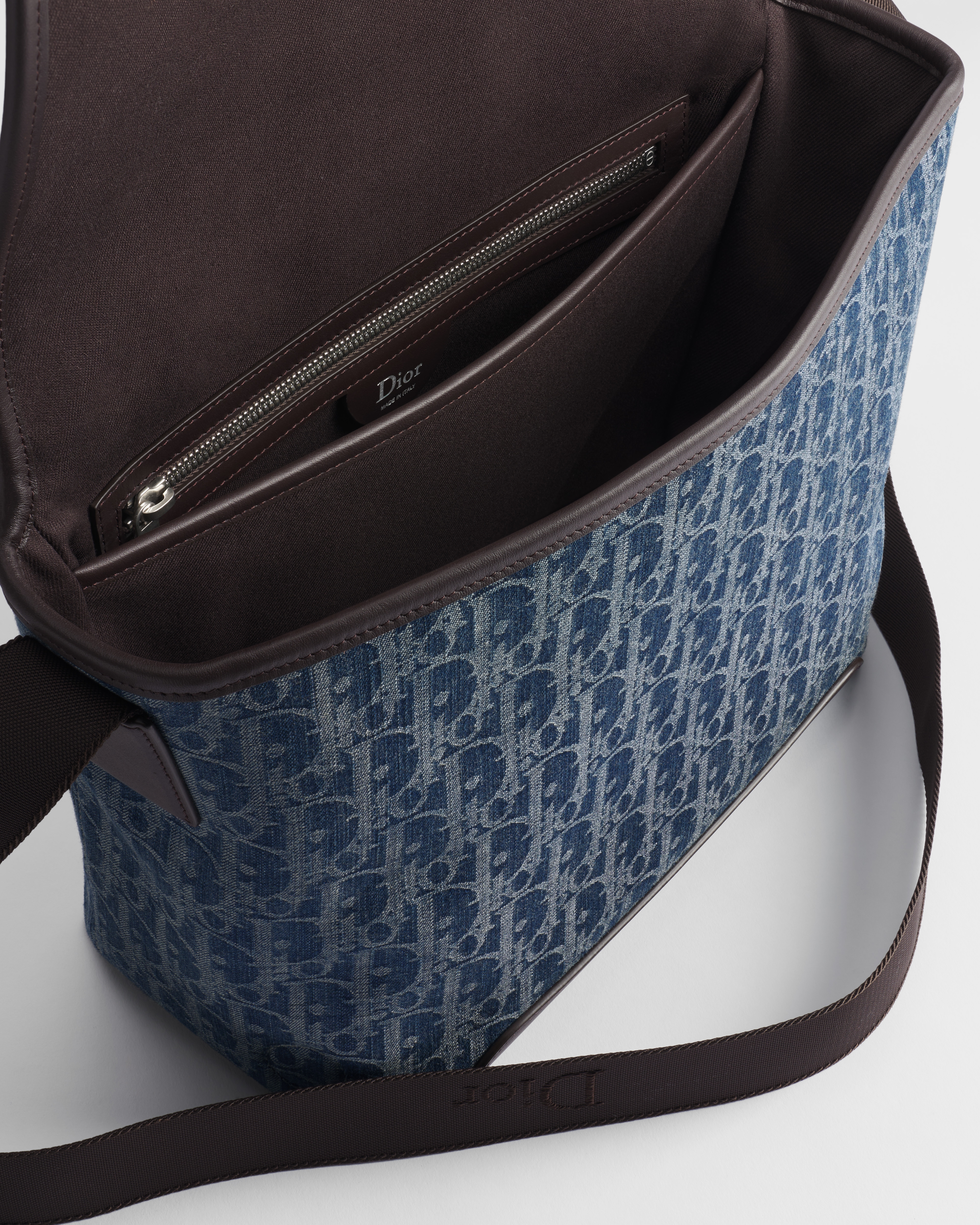 Kleine Dior Jett Messenger Tasche mit Umschlagklappe