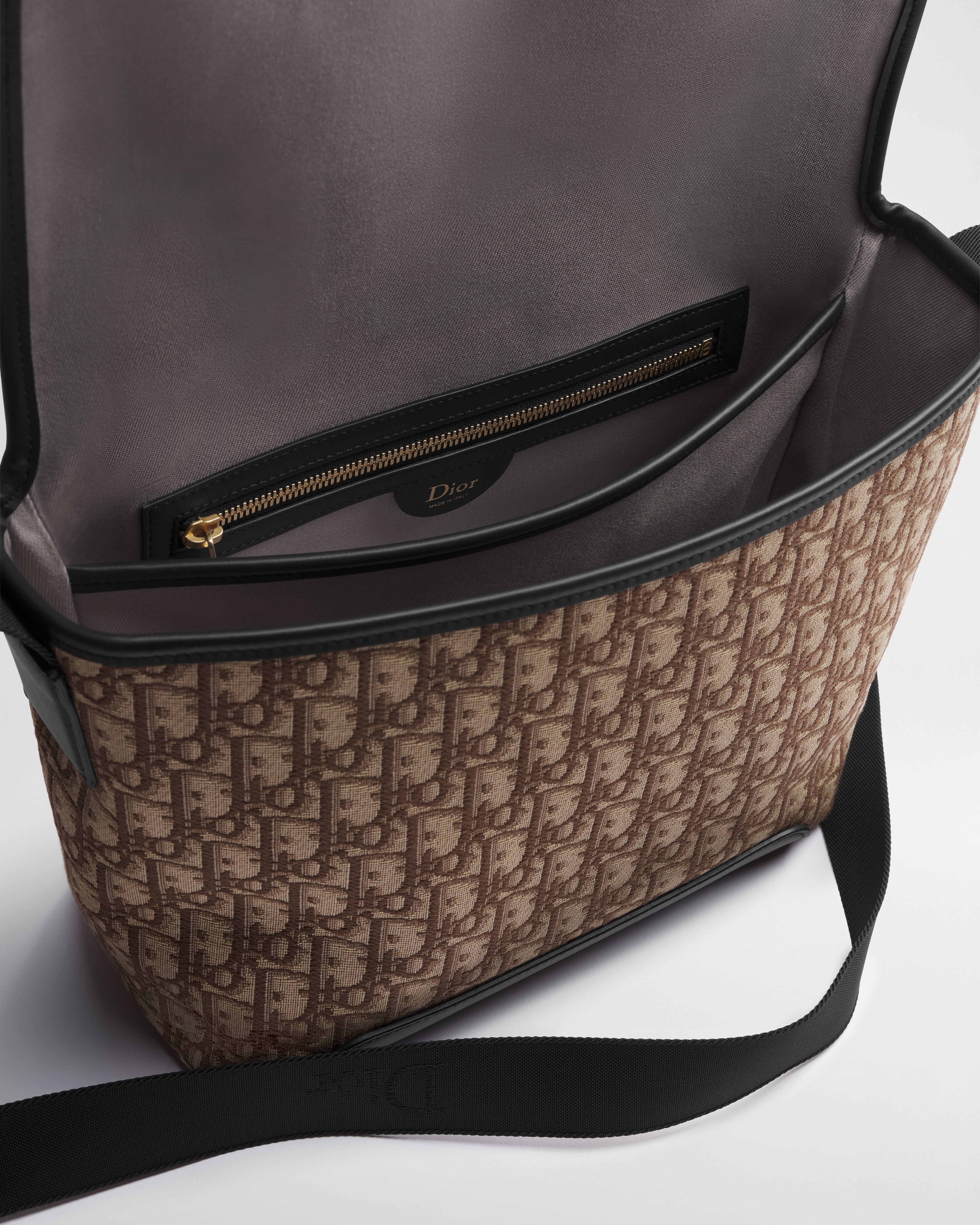 Dior Jett フラップ付き メッセンジャーバッグ スモール ディオール オブリーク ジャカード E06