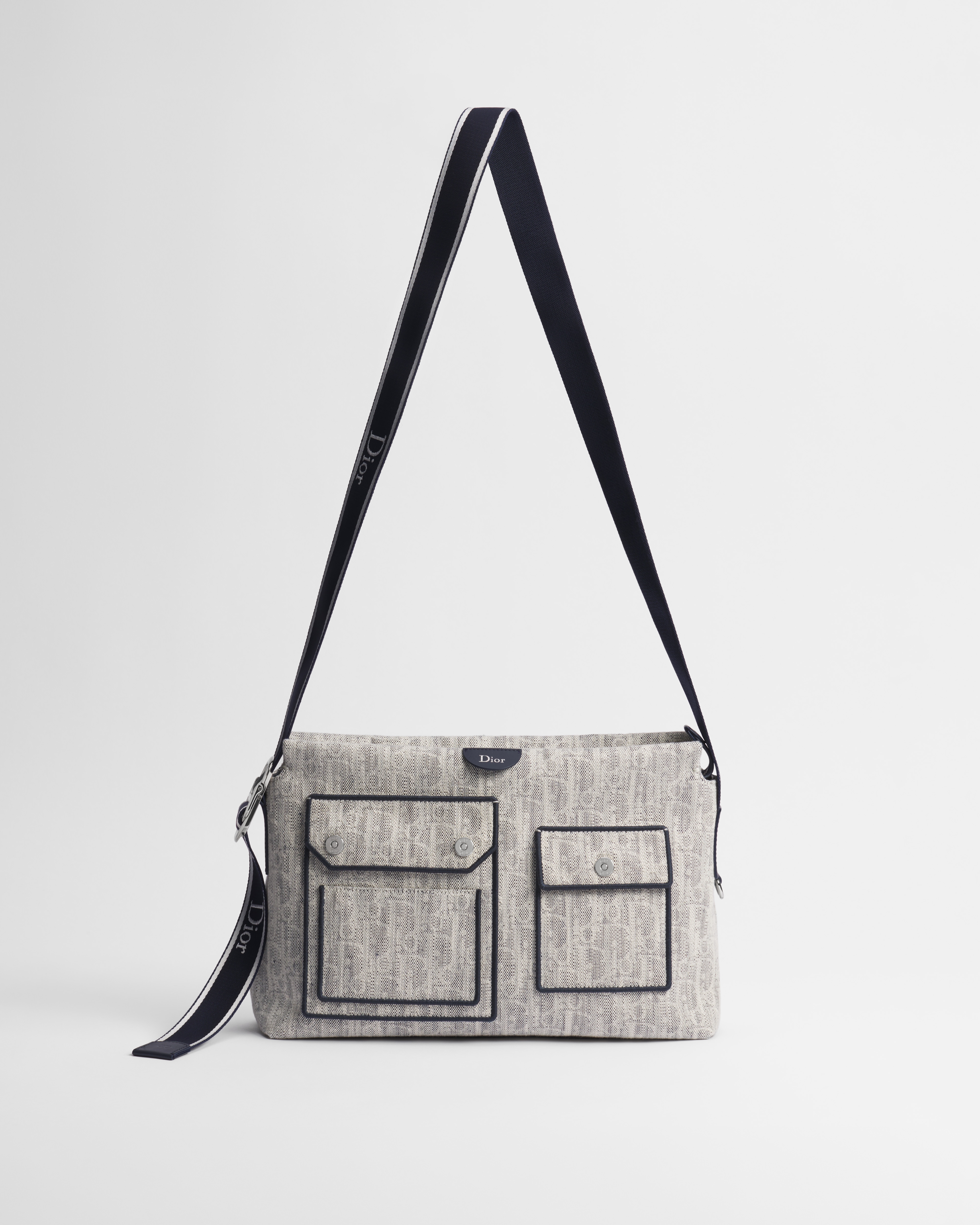 Bolsa messenger Dioriviera Pocket Dior Jett média com zíper Canvas Dior Oblique Denim cinza E07