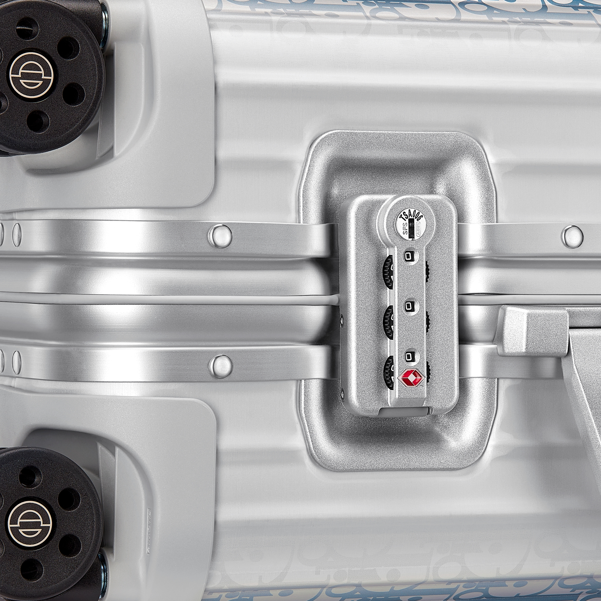 DIOR AND RIMOWA 기내용 캐리어 그라데이션 블루 Dior Oblique 알루미늄 E09