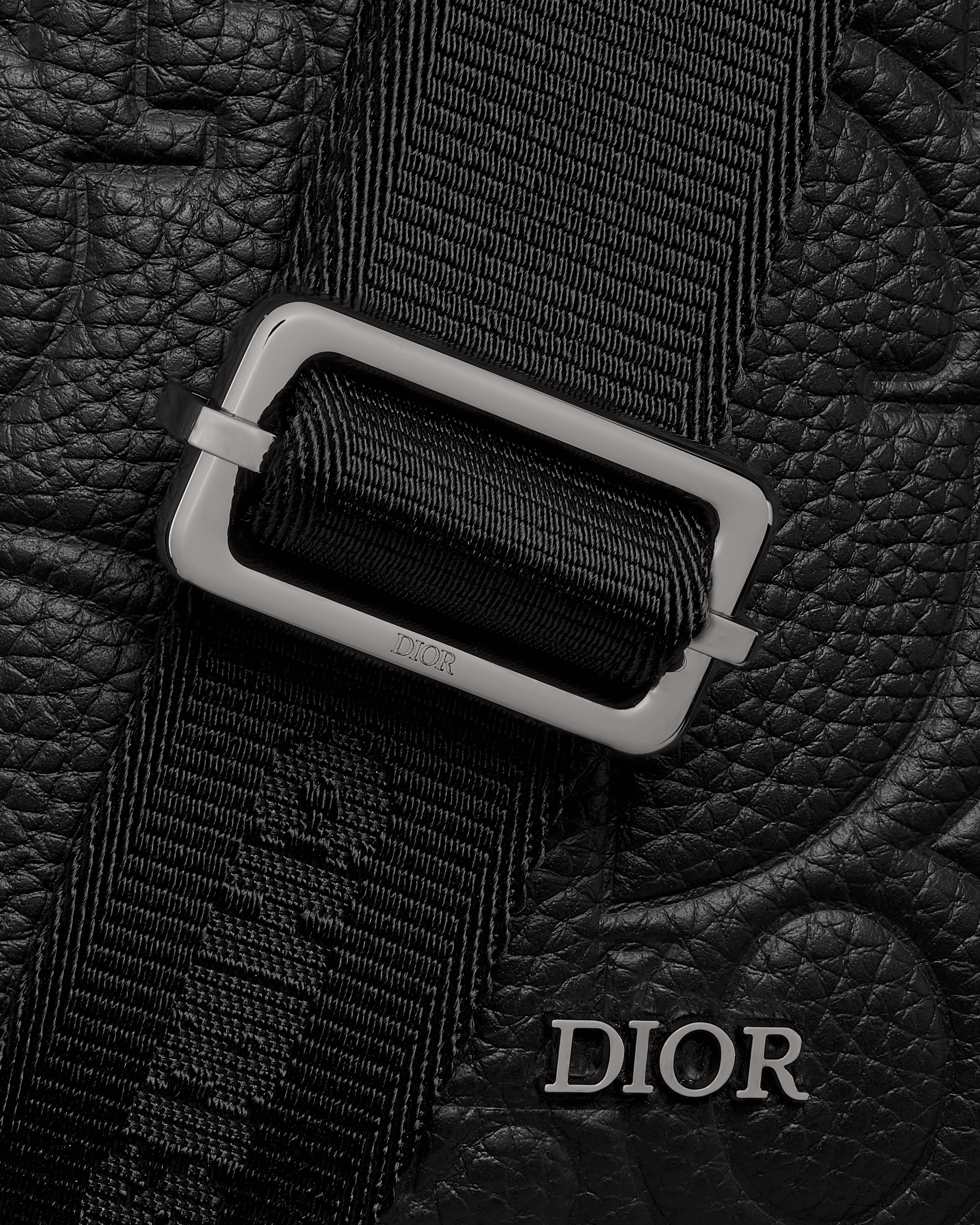 Rider 2.0 Schultertasche Dior Gravity Leder in Schwarz und genarbtes Kalbsleder in Schwarz E09