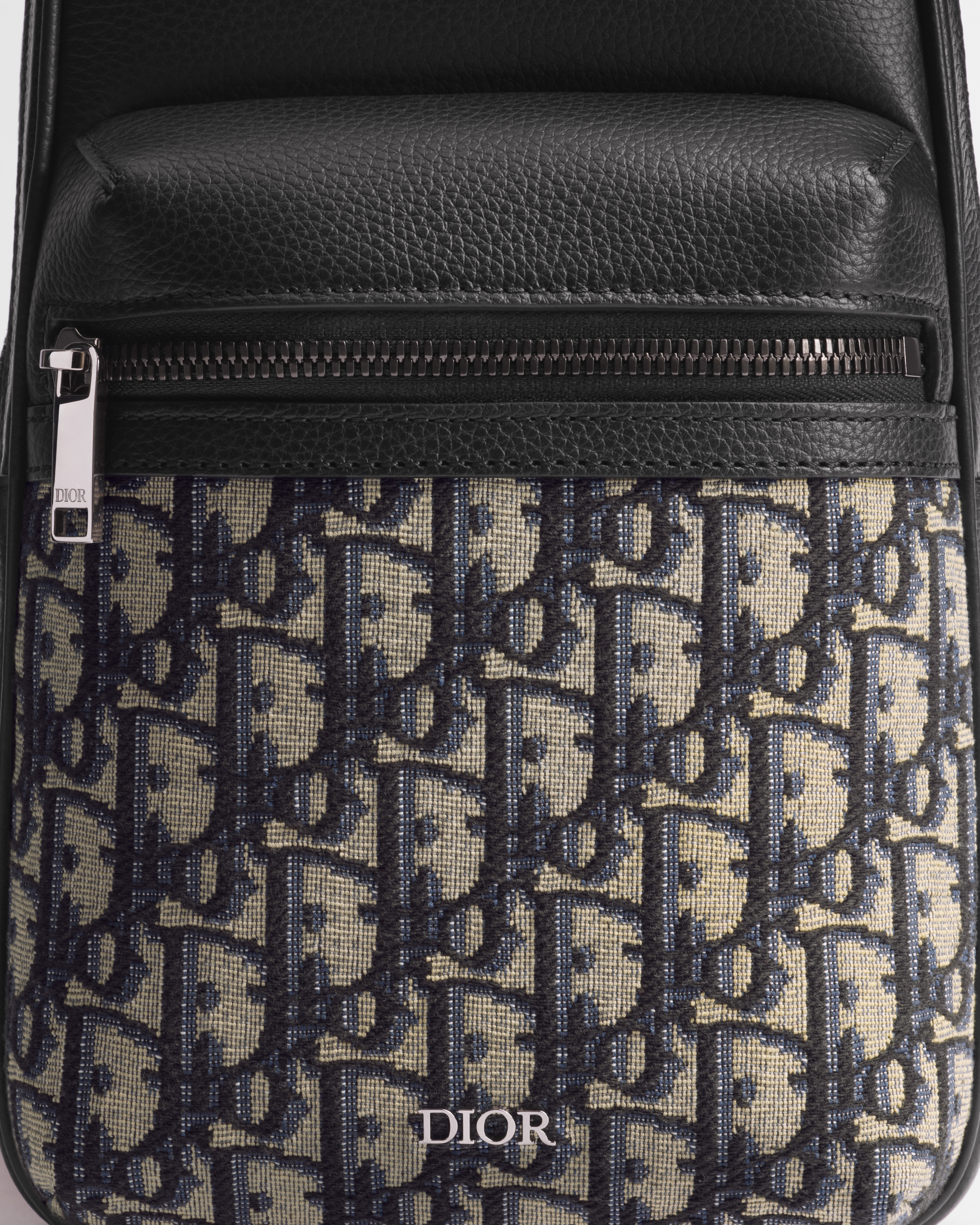 Rider 2.0 Sling Bag Beige and Black Dior Oblique Jacquard with Black Grained Calfskin E09