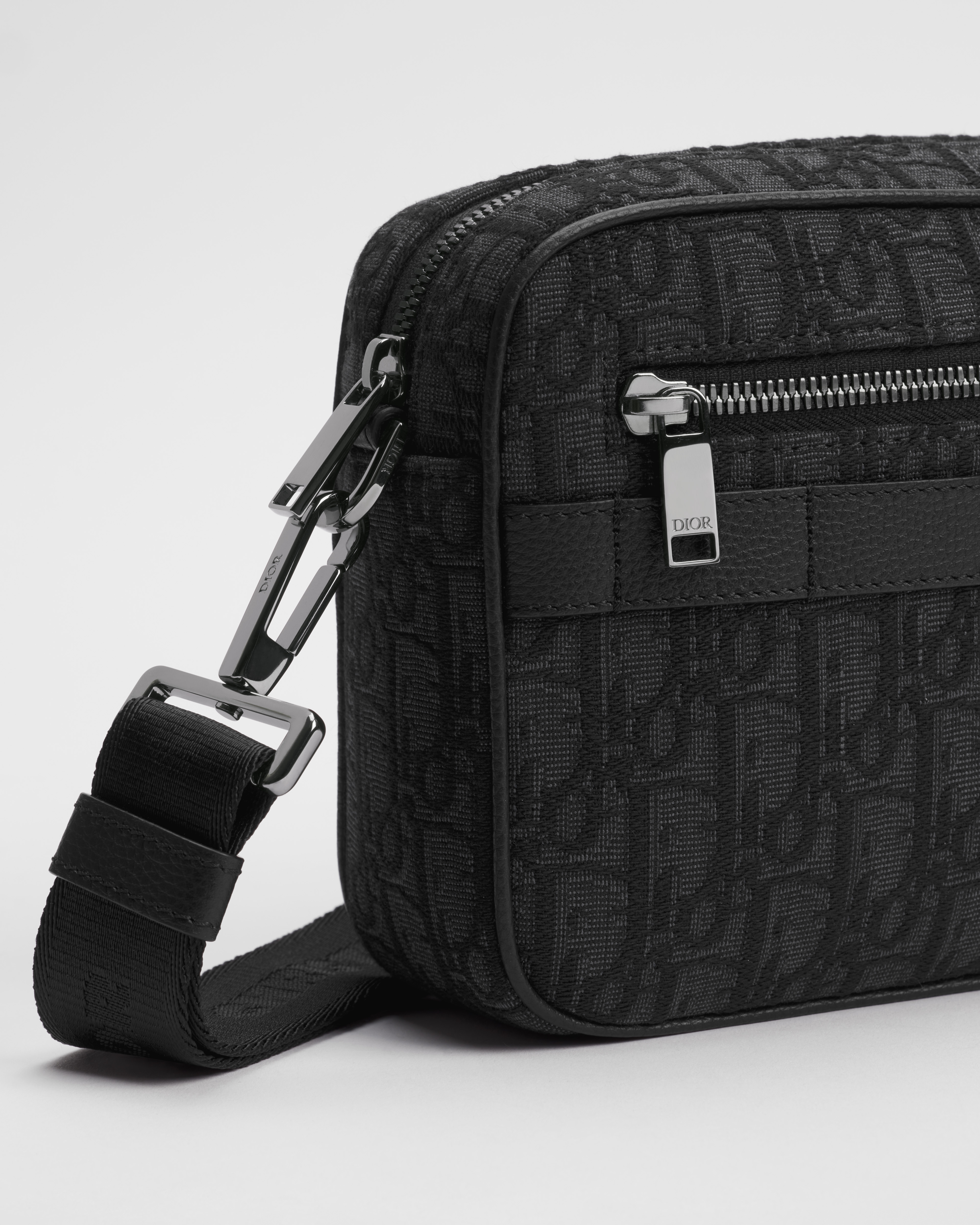 Safari Bag with Strap Black Dior Oblique Jacquard E09