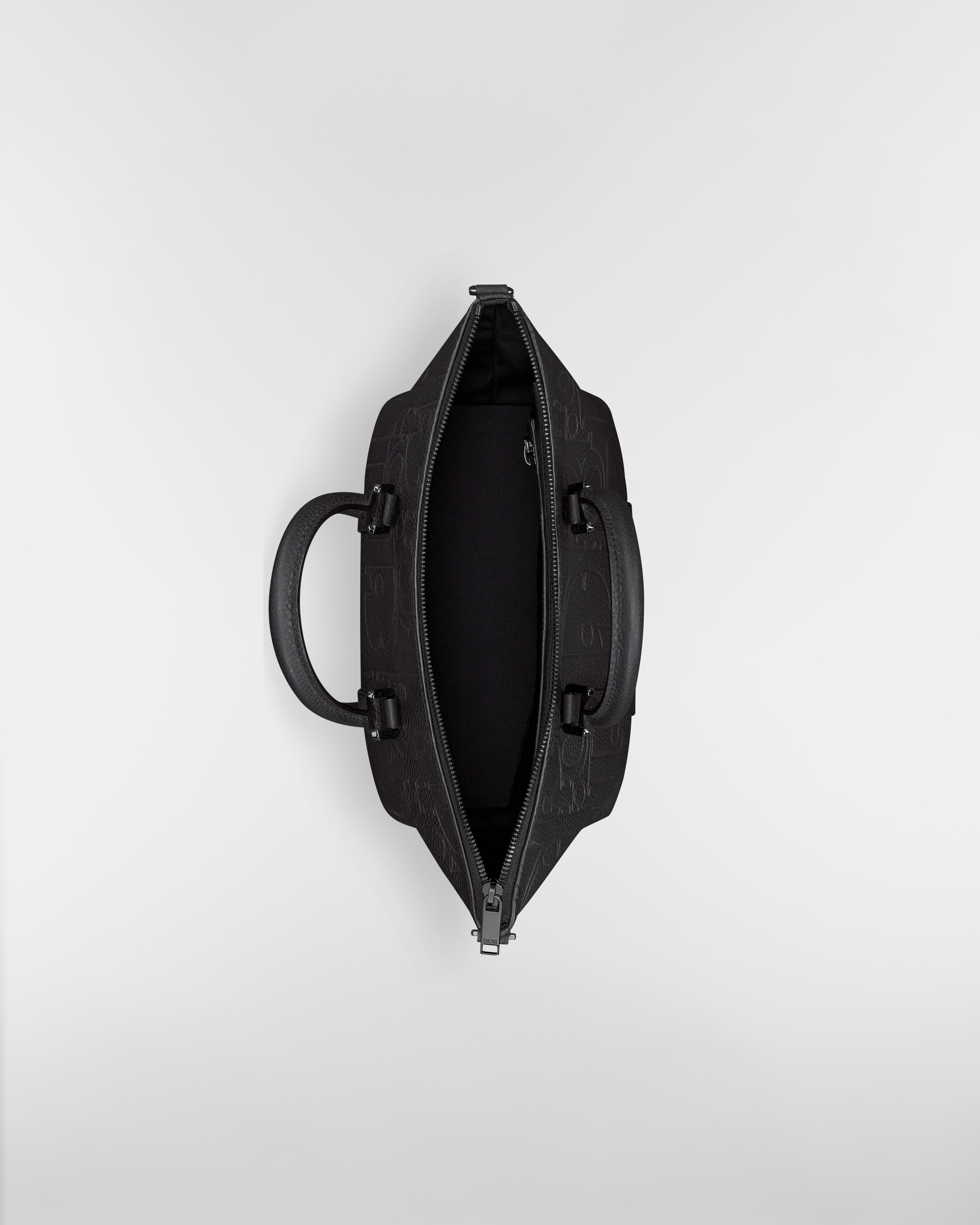 Weekender 25 Black Dior Gravity Leather and Black Grained Calfskin E06