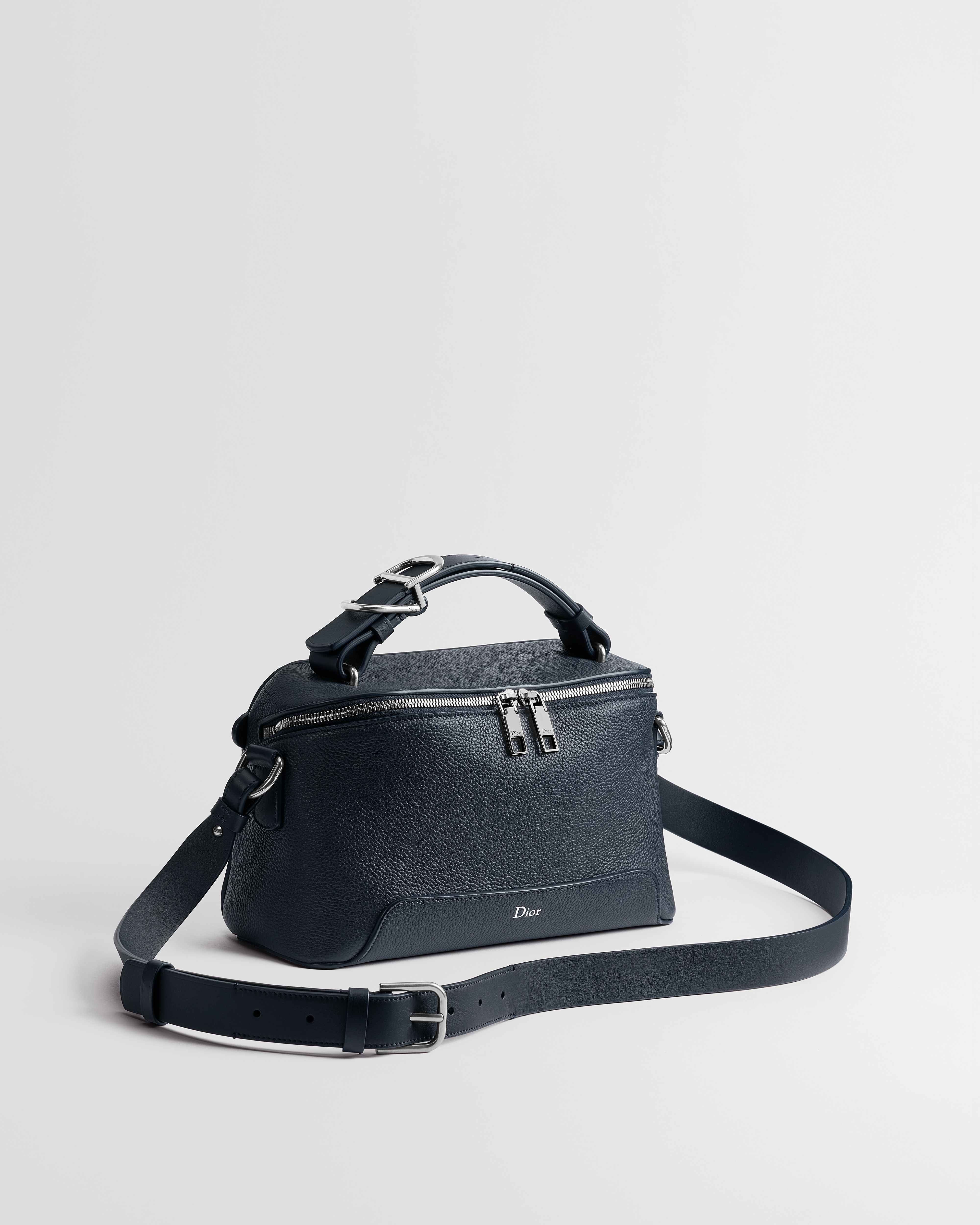 Sac zippé à bandoulière Dior Archie Cuir de veau grainé bleu marine E03