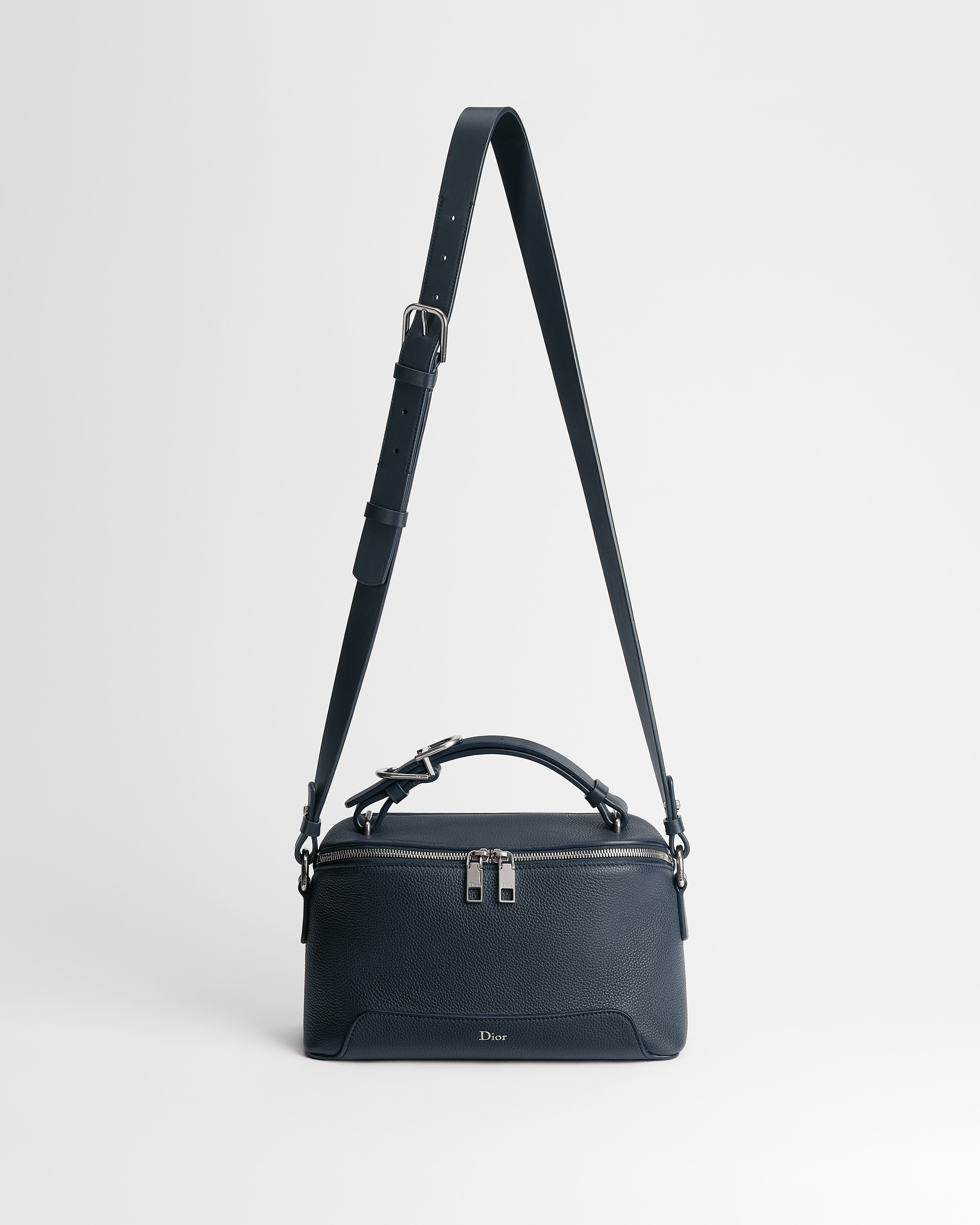 Sac zippé à bandoulière Dior Archie Cuir de veau grainé bleu marine E07