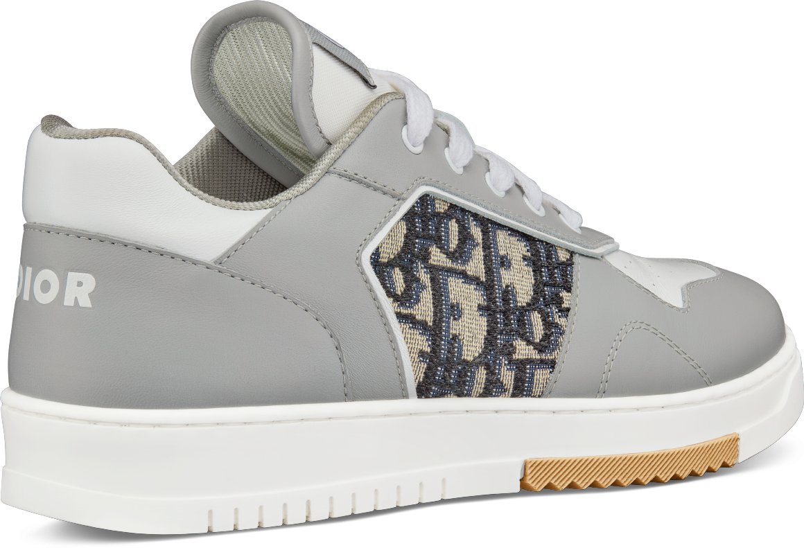 Kids' B27 Low-Top Sneaker Three quarter back view