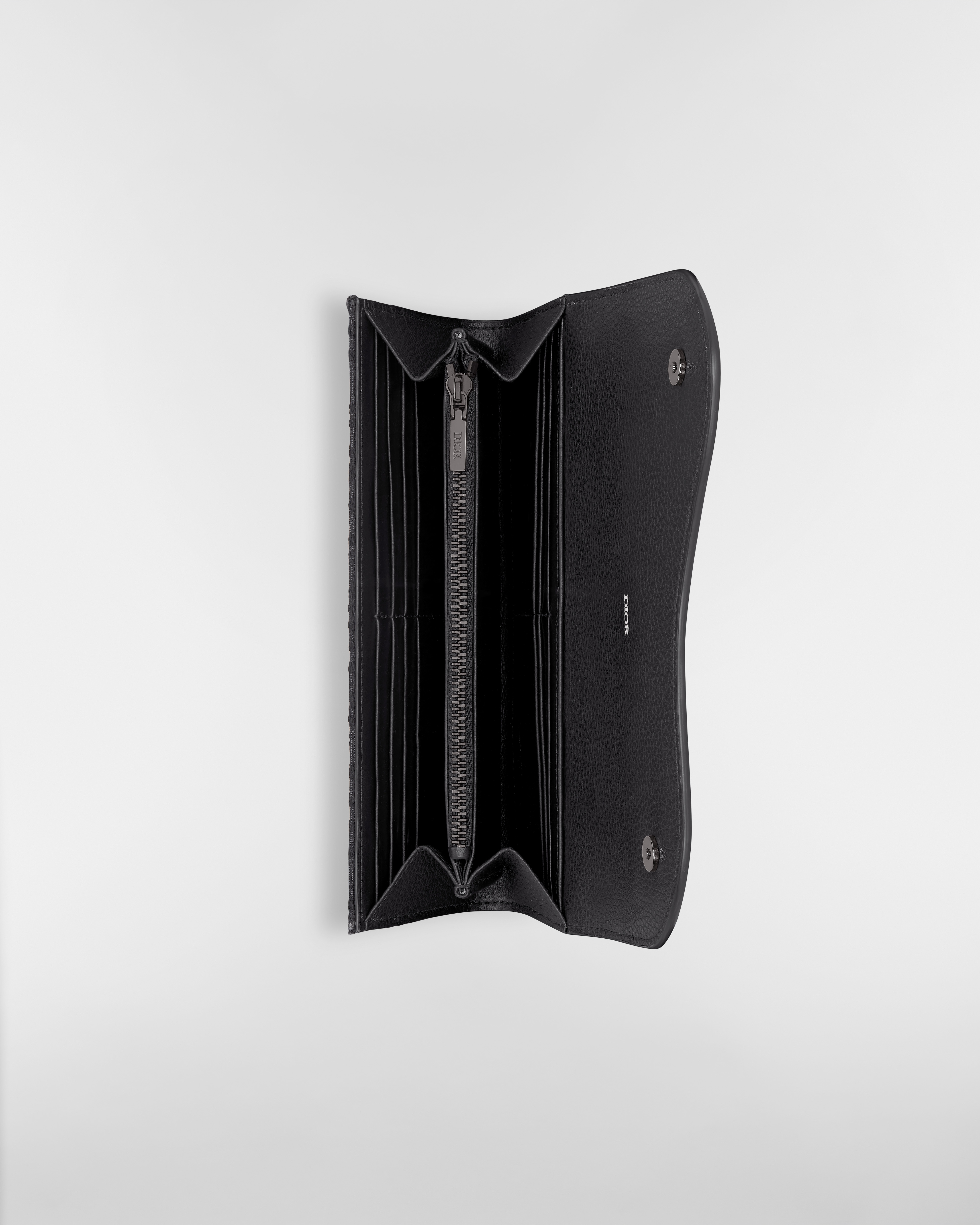 Saddle Long Wallet Black Grained Calfskin E06