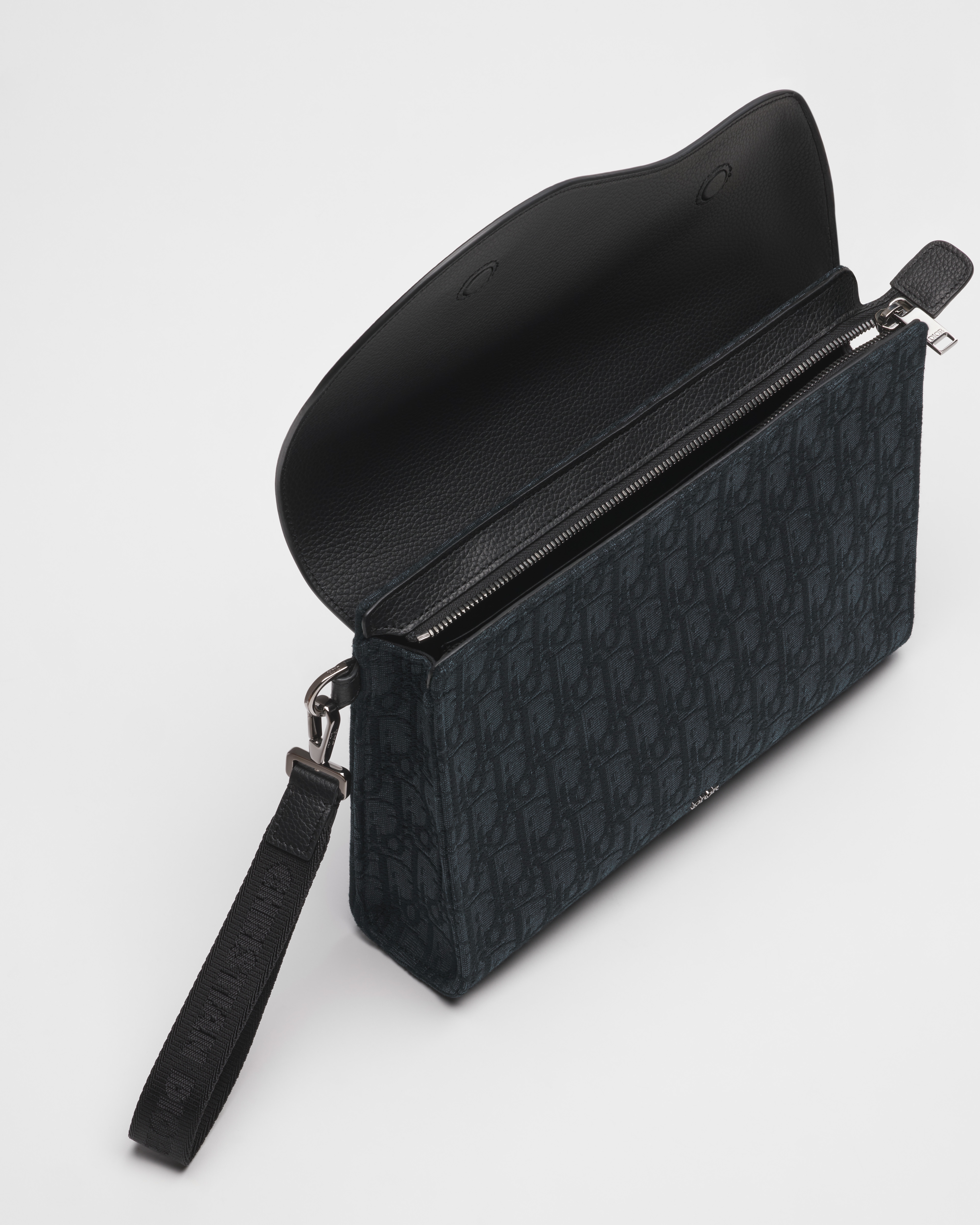 Saddle A5 Triangle Pouch Black Dior Oblique Jacquard and Black Grained Calfskin E12