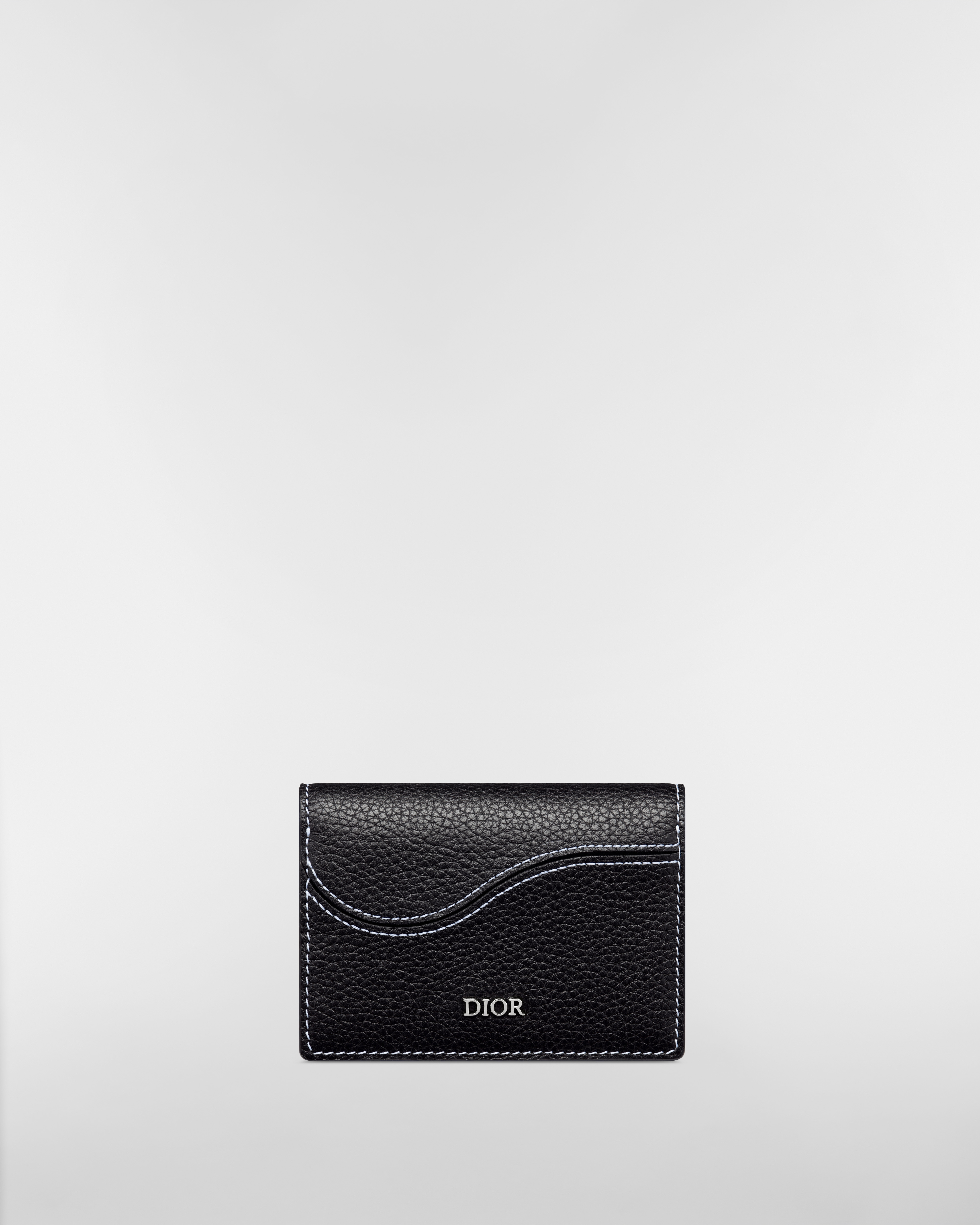 กระเป๋าใส่นามบัตร Saddle หนังลูกวัวลายเกรนแบบตัดต่อลายสีดำ E01