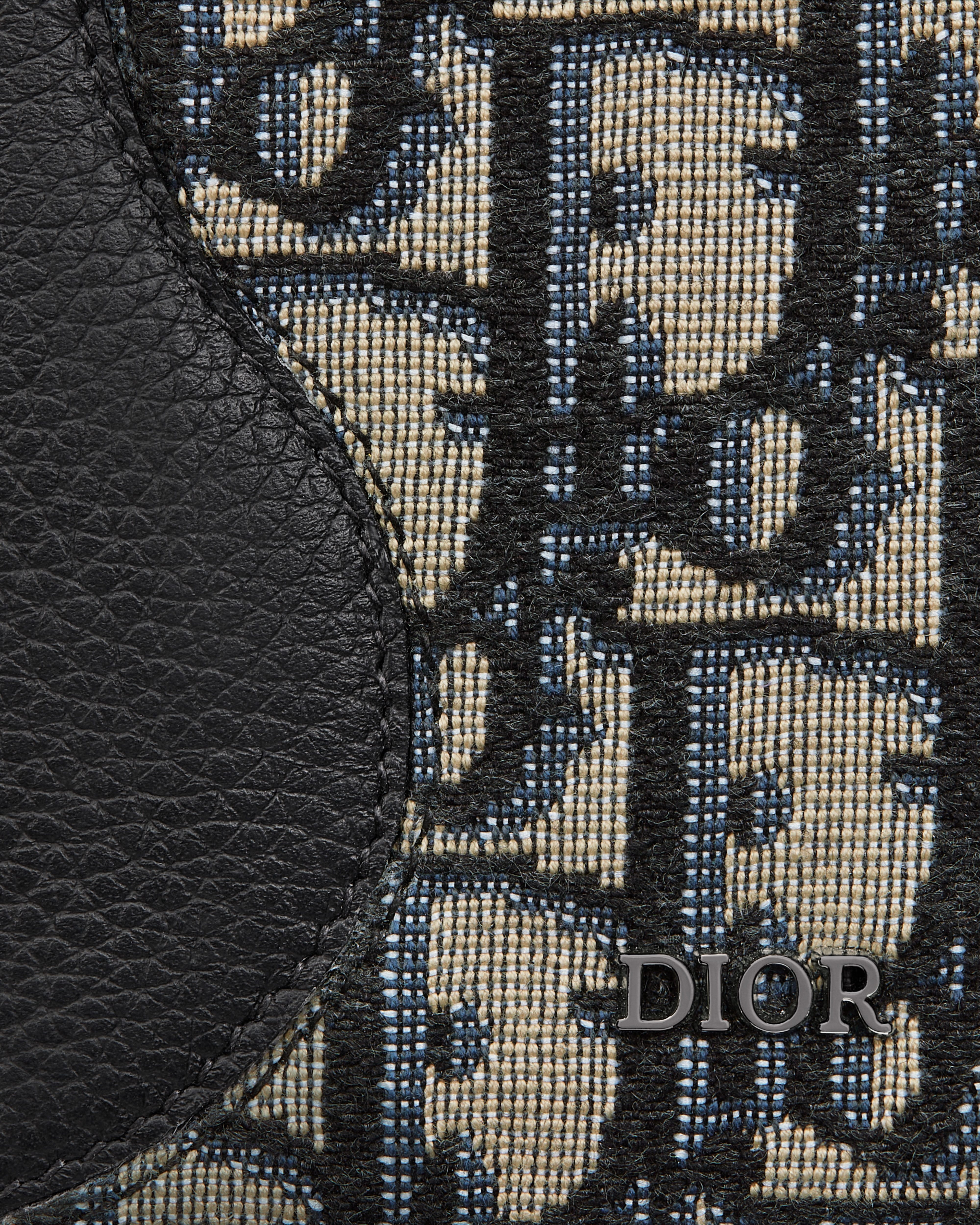 Saddle Vertical Bifold Card Holder Black Grained Calfskin Marquetry with Beige and Black Dior Oblique Jacquard E09