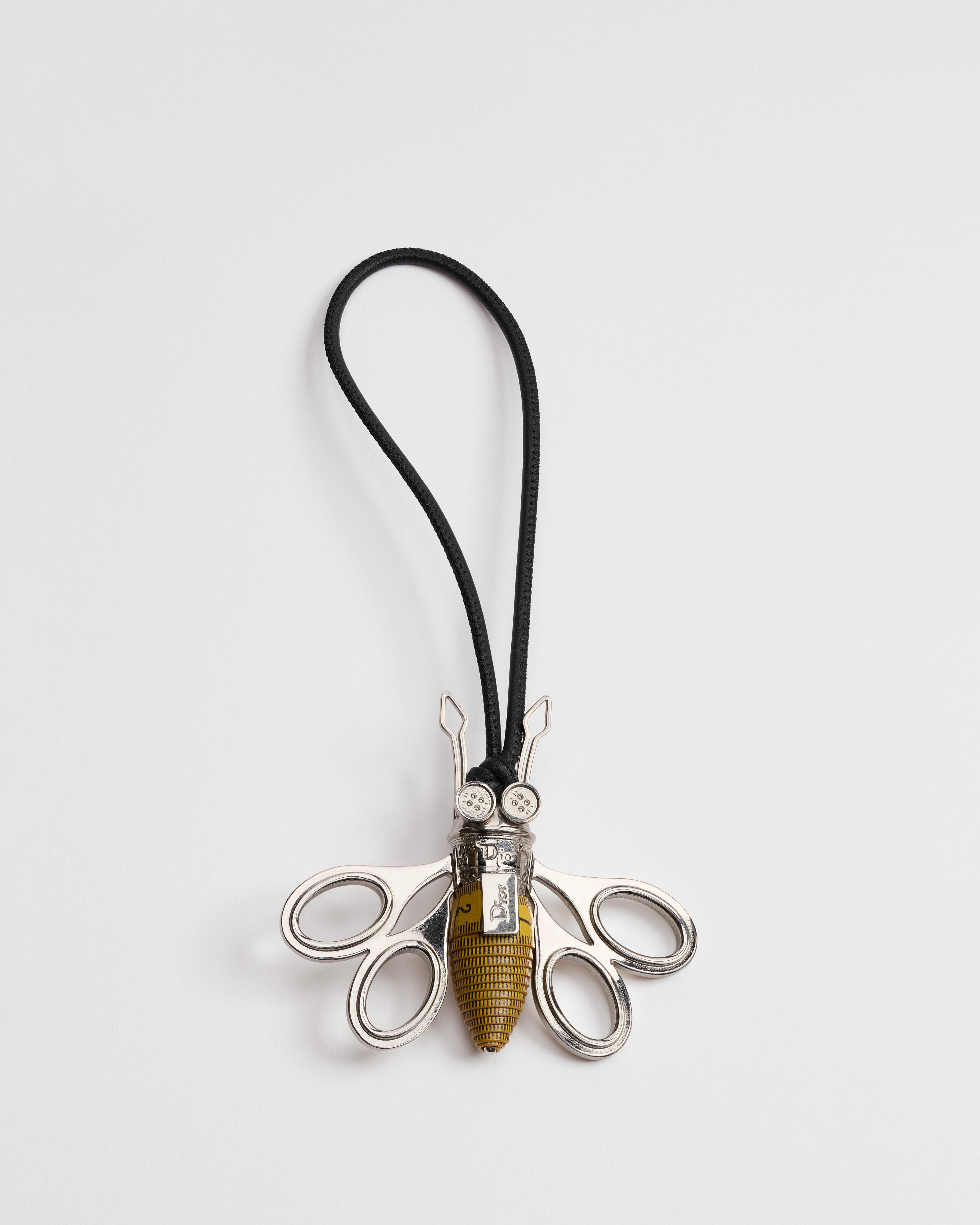 Biene als Taschenanhänger Glattes Kalbsleder in Gelb und Messing mit Antiksilber-Finish E01