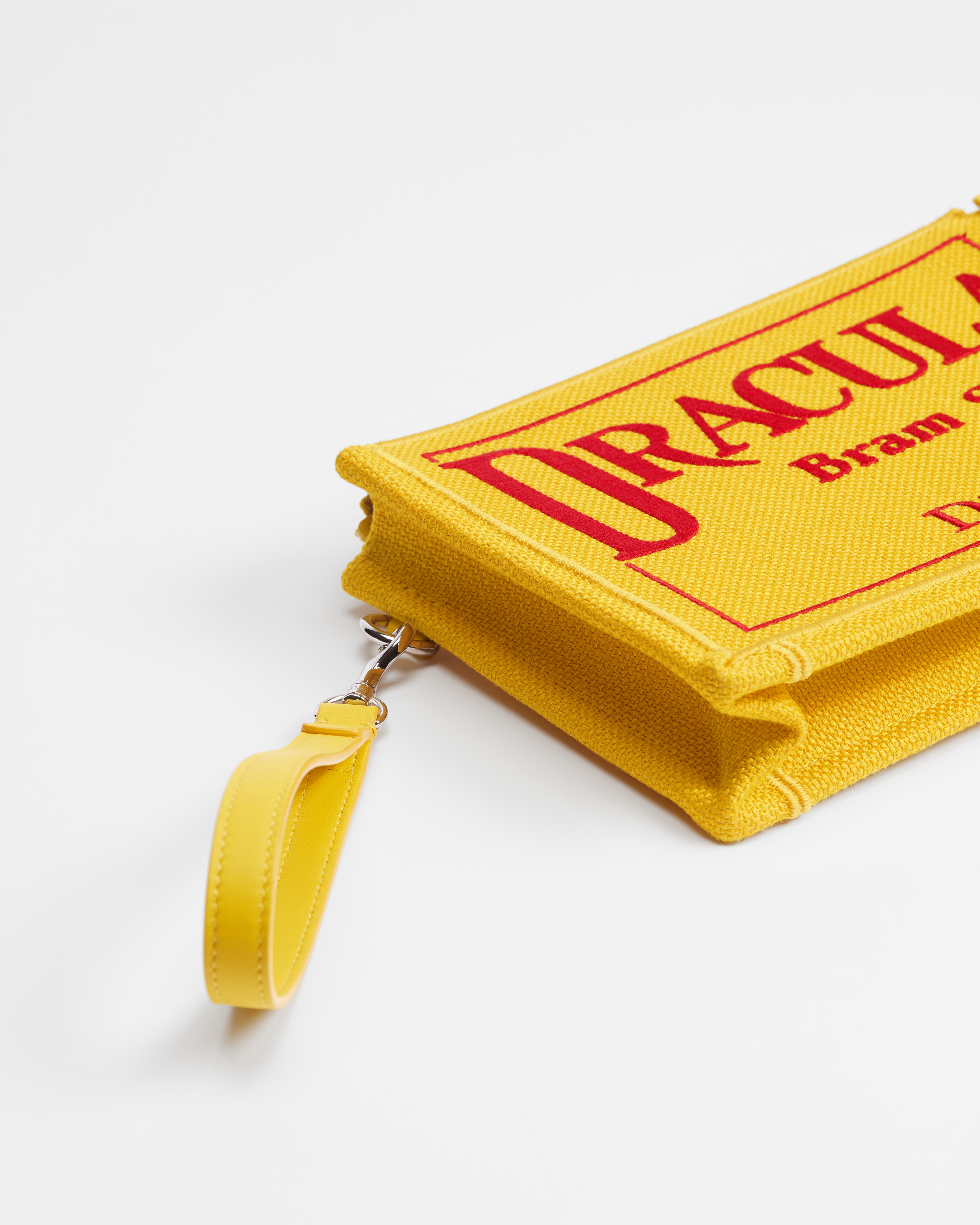 Dreieckige Pouch im A5-Format Book Cover-Stickerei in Gelb und Rot E03