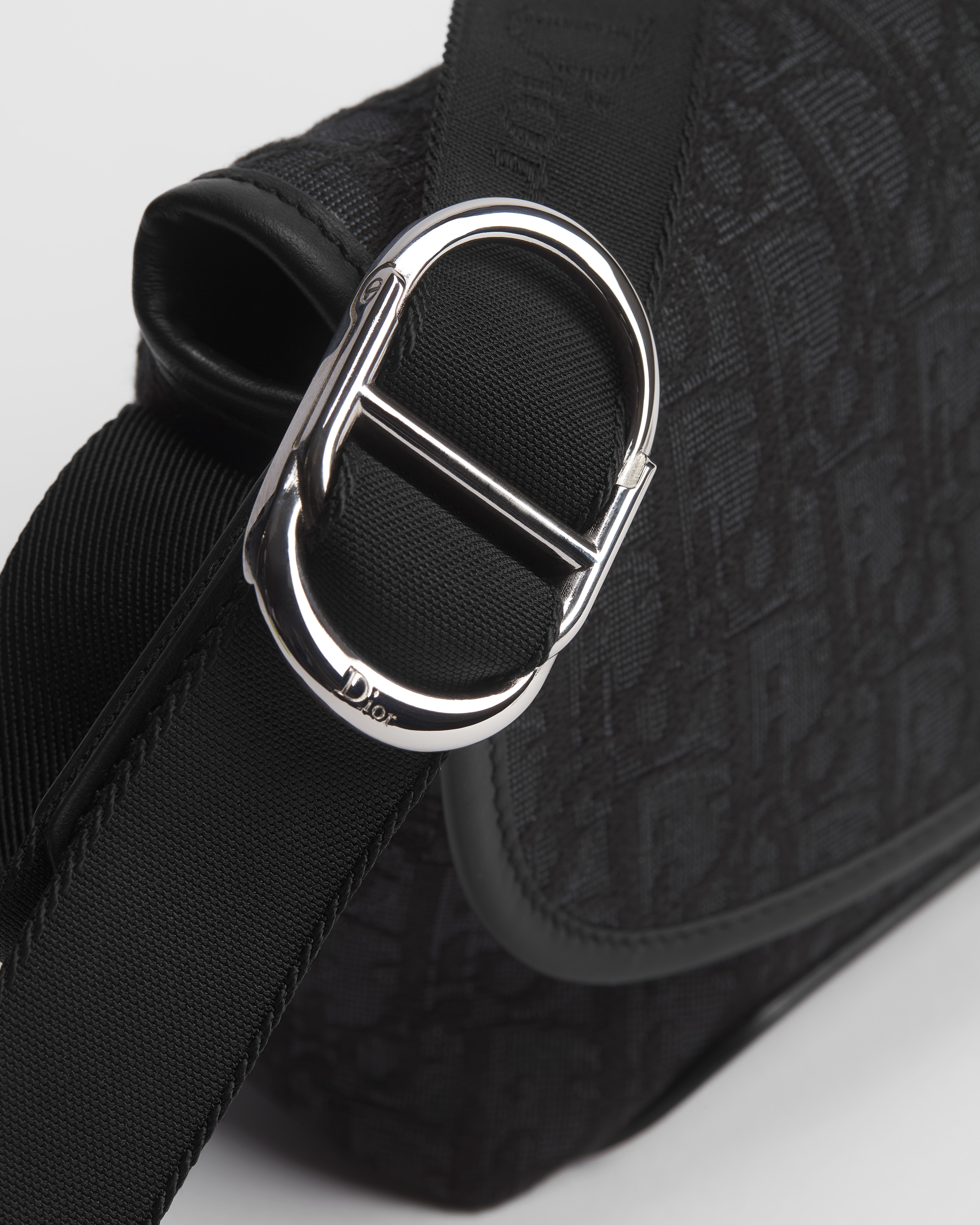 迷你 Dior Jett 翻蓋郵差袋 黑色 Dior Oblique 緹花 E09