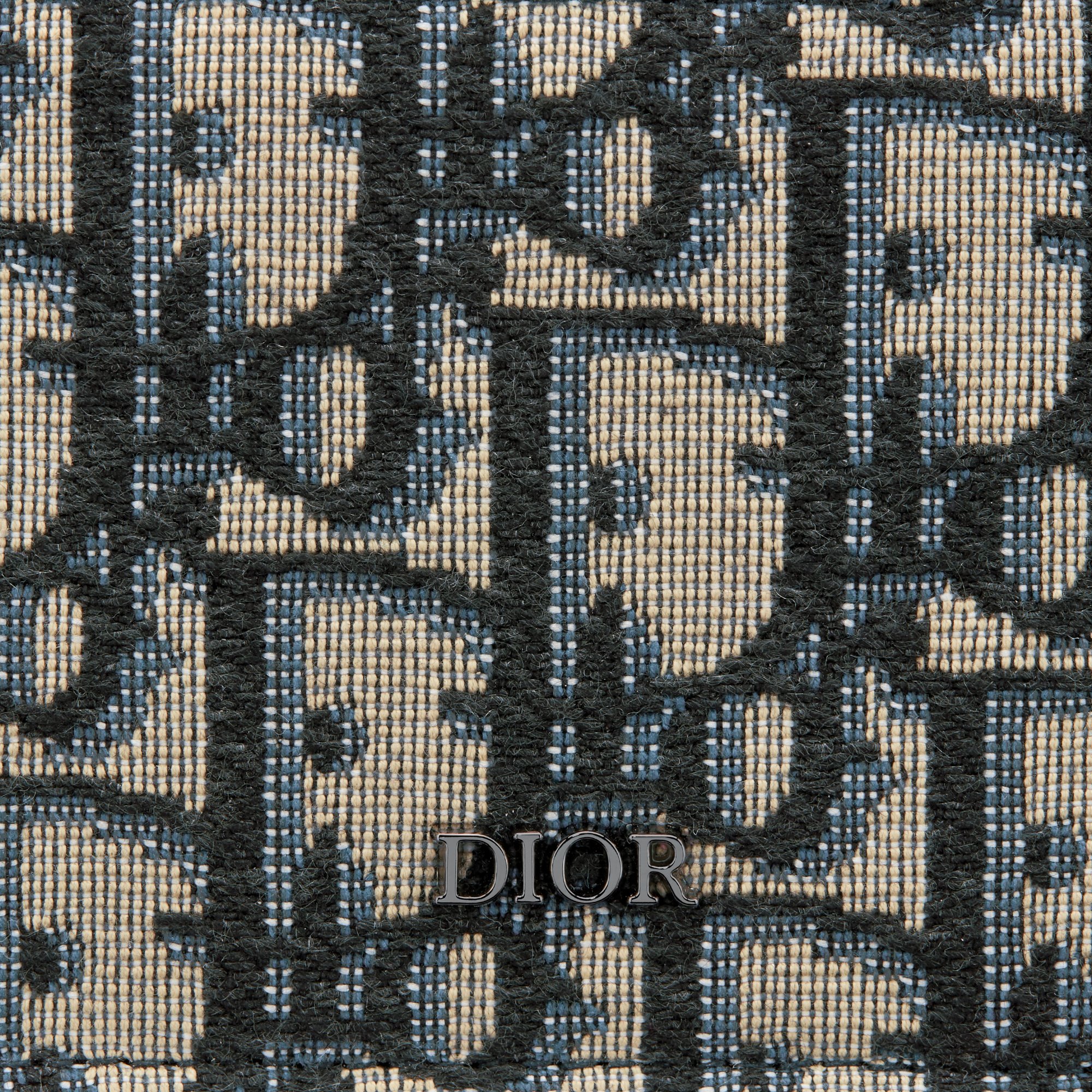 Zipped Card Holder Detailed view