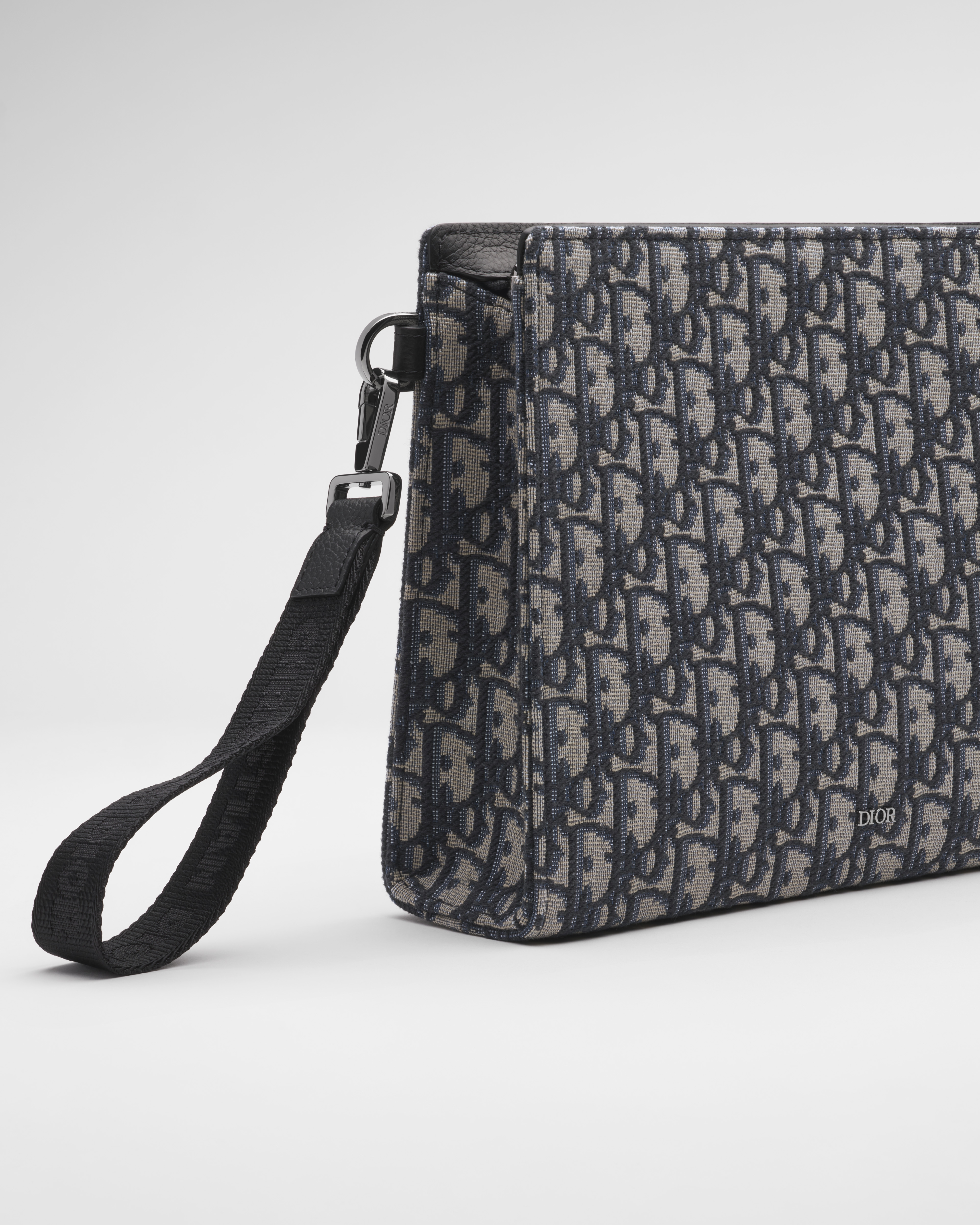 A5 三角形小袋 米色和黑色 Dior Oblique 圖案緹花 E06