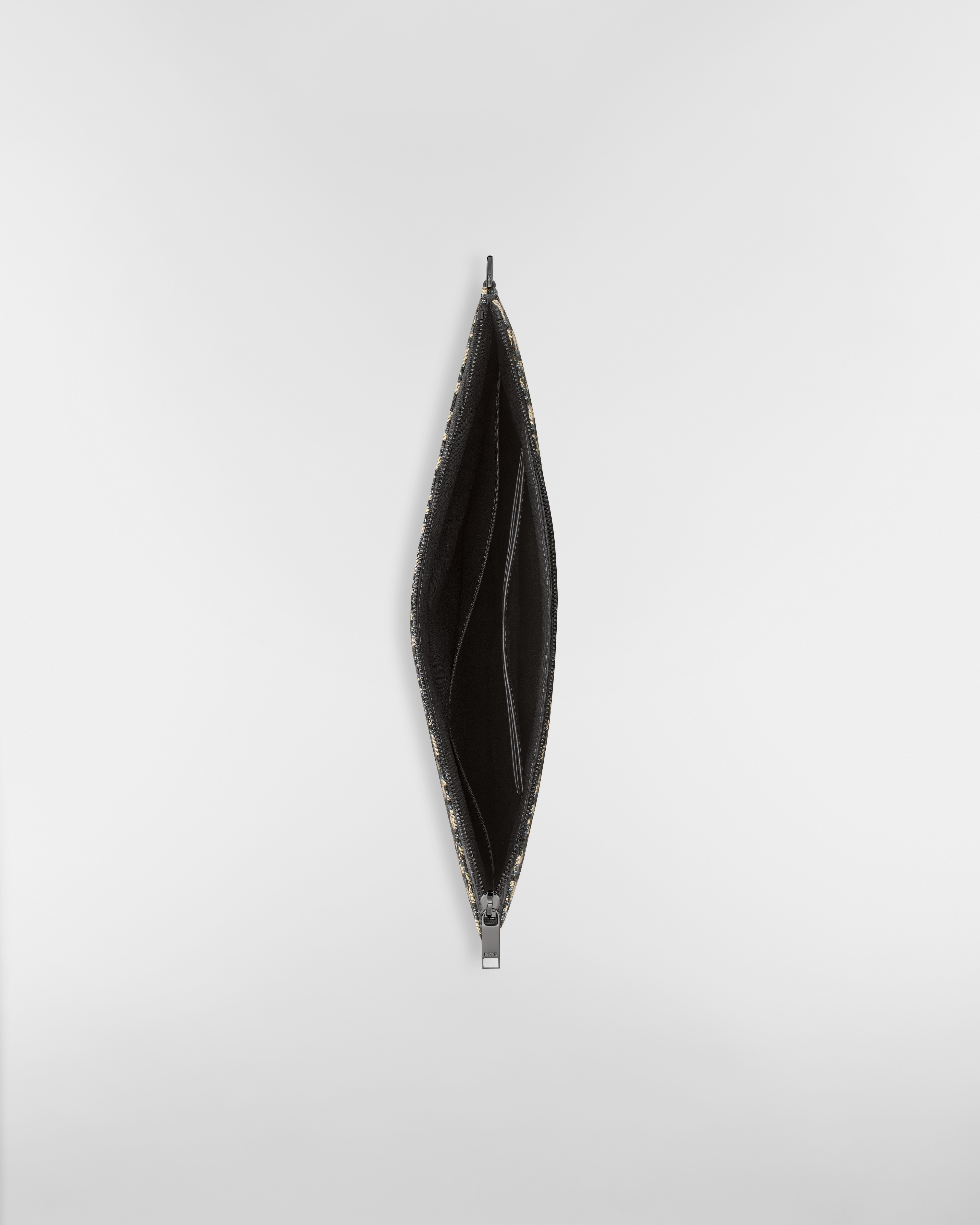 Pouch im DIN-A4-Format