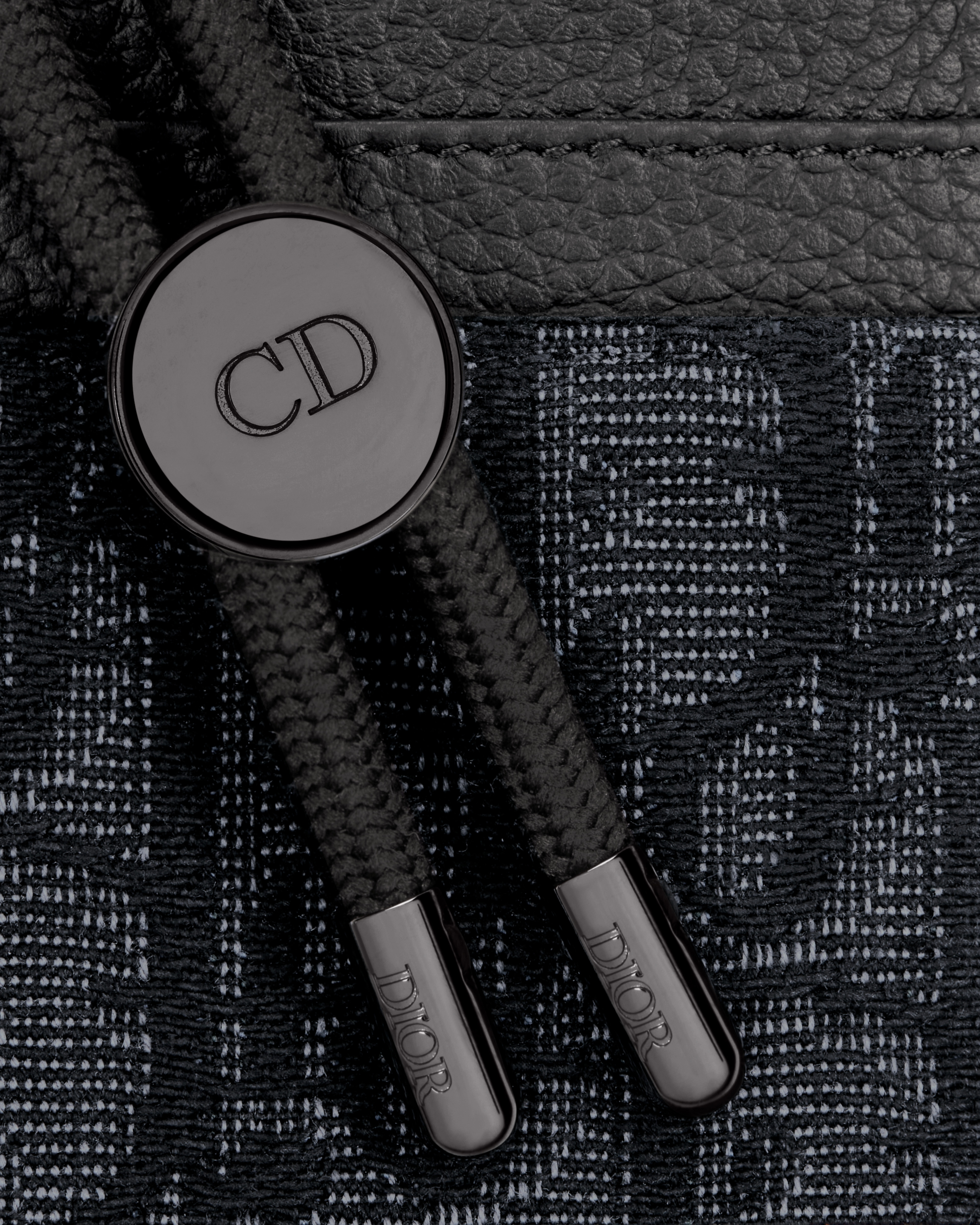 直式卡夾 黑色 Dior Oblique 緹花 E09