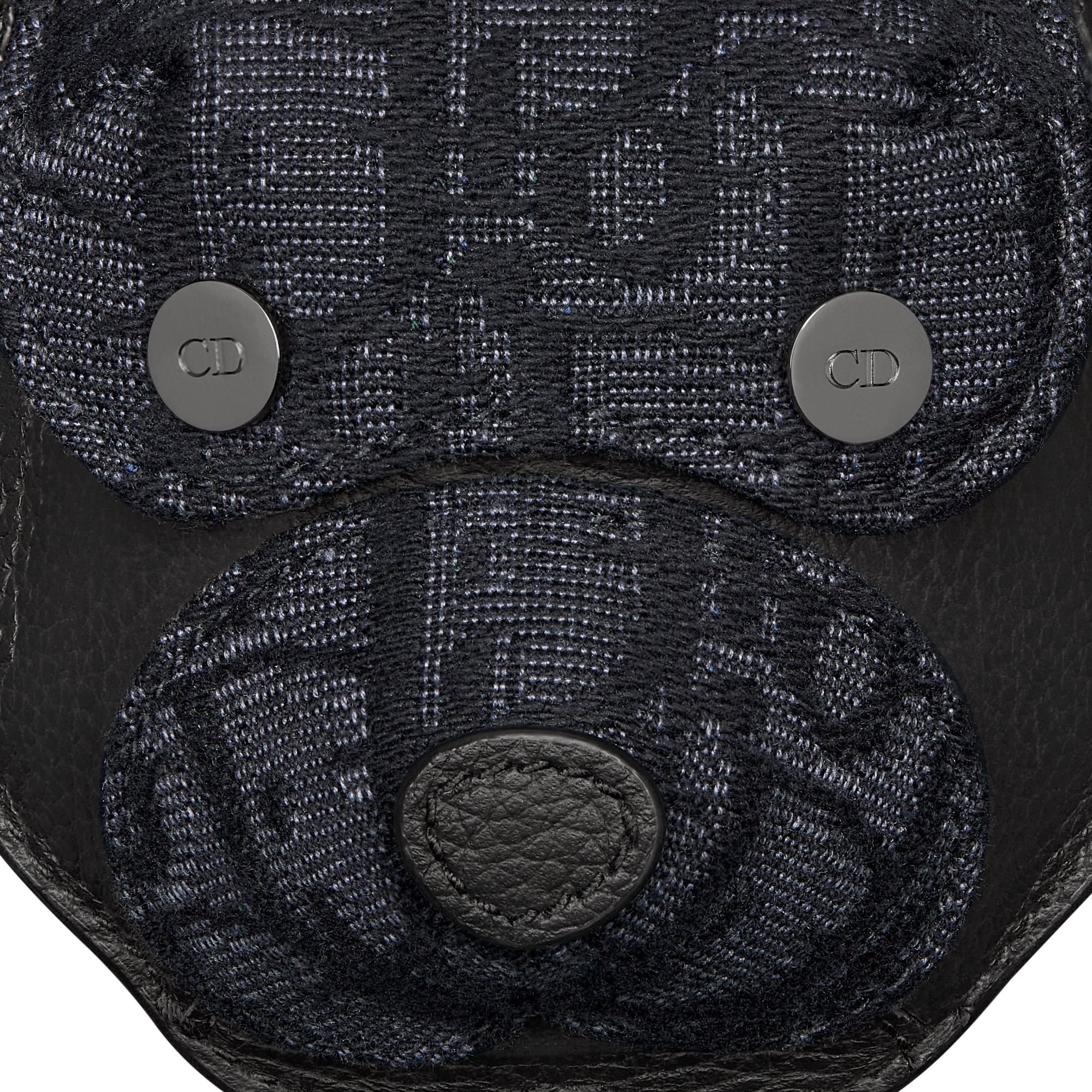 Bobby Earphone Case Detailed view