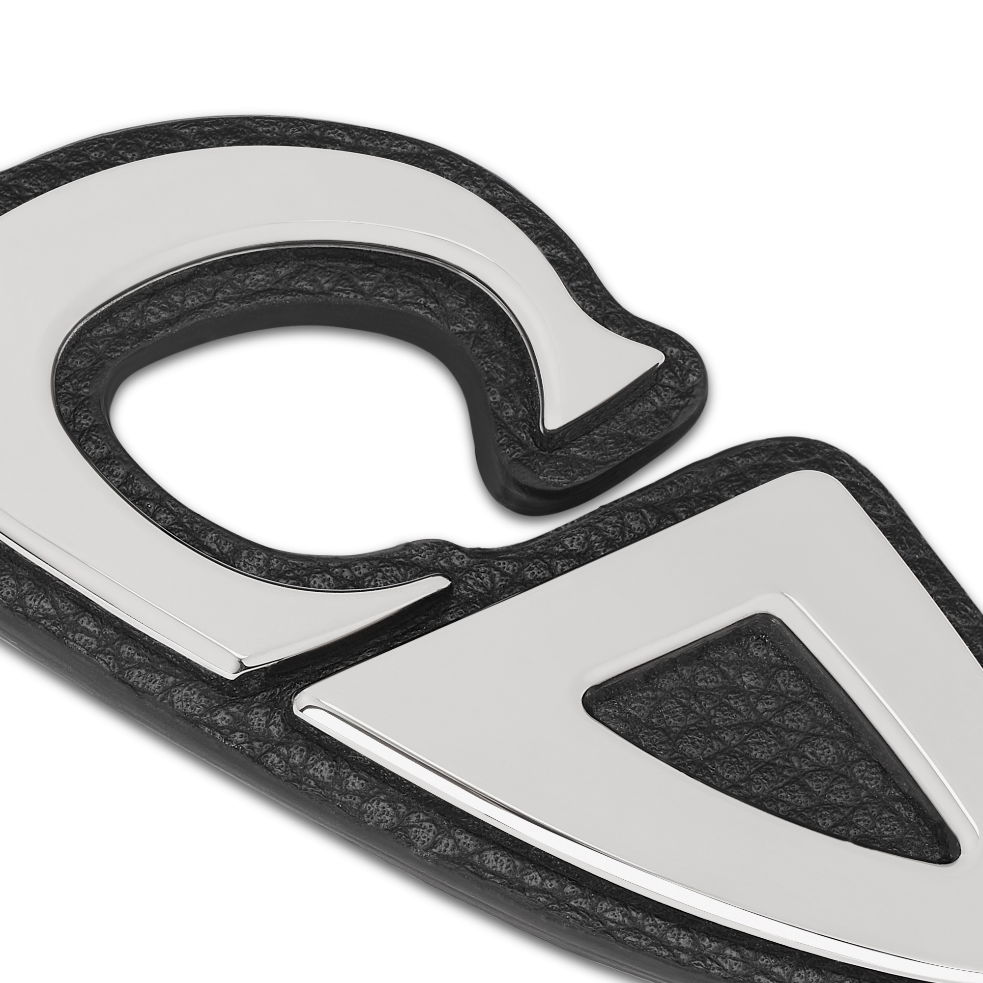 CD30-sleutelhanger Zwart generfd kalfsleer en verzilverd messing E09