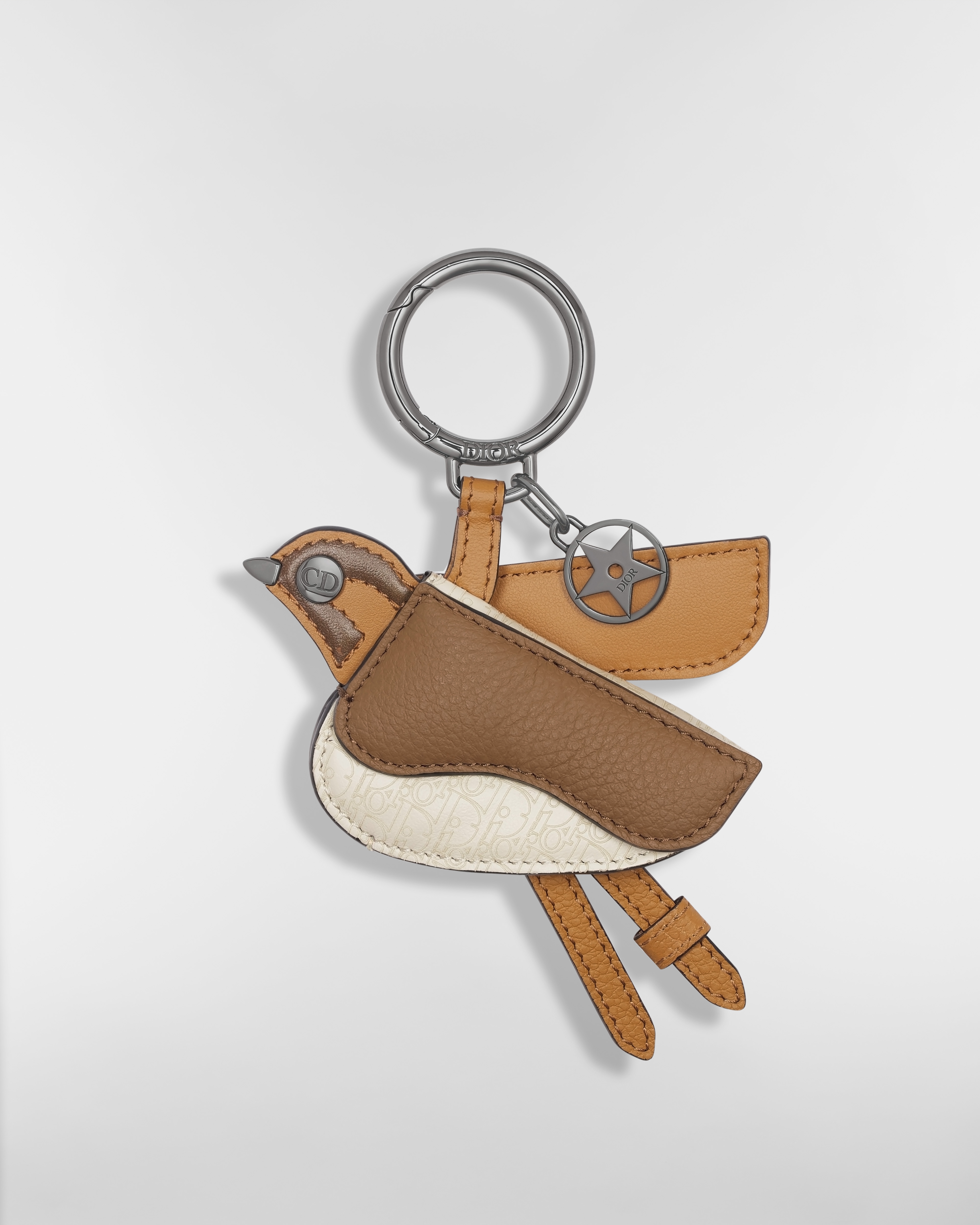 Llavero de pájaro Saddle Piel de becerro lisa marrón, piel de becerro graneada marrón oscuro y piel de becerro con micromotivo Dior Oblique beige E01