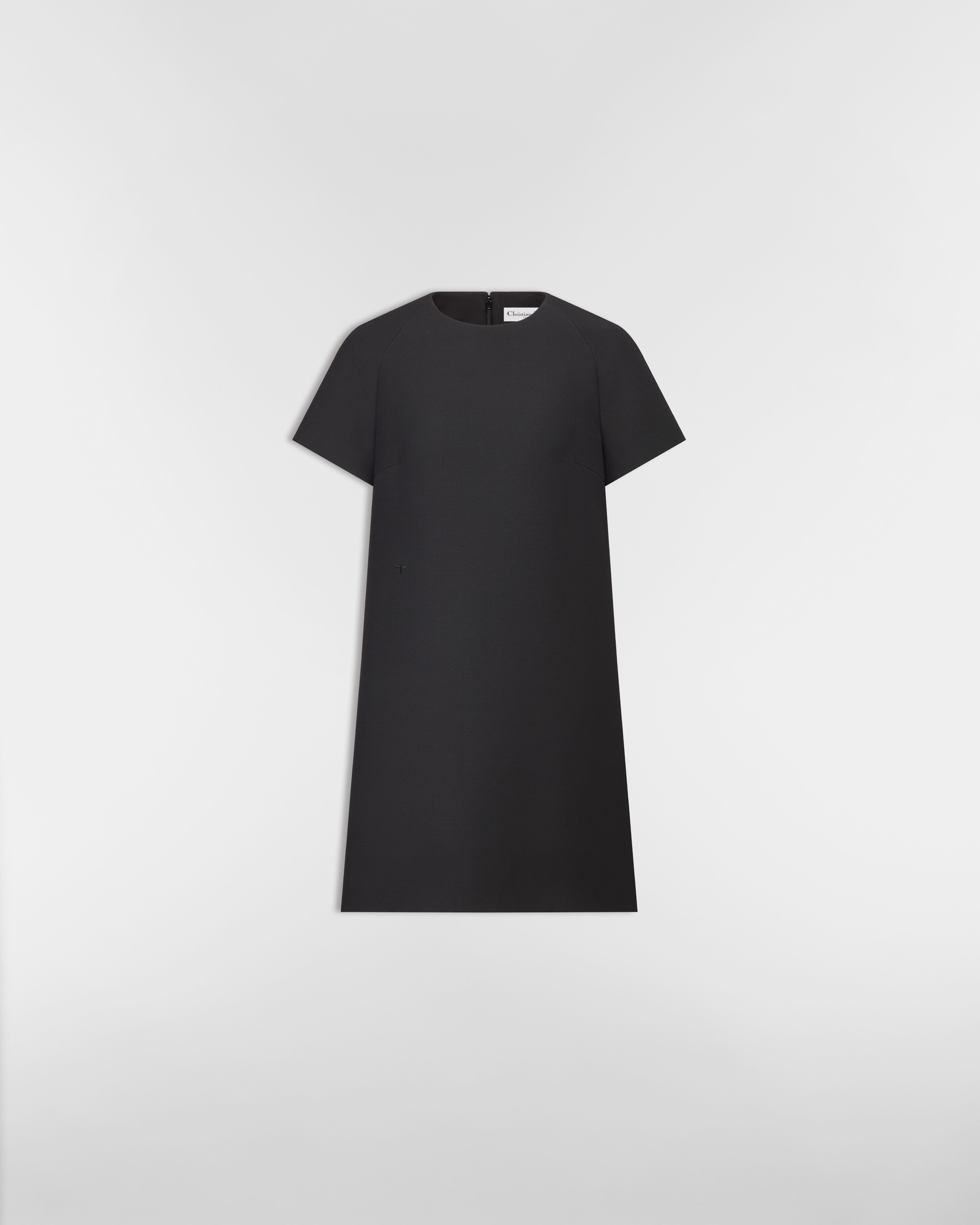 فستان بقصّة مستقيمة صوف وحرير باللون الأسود E01