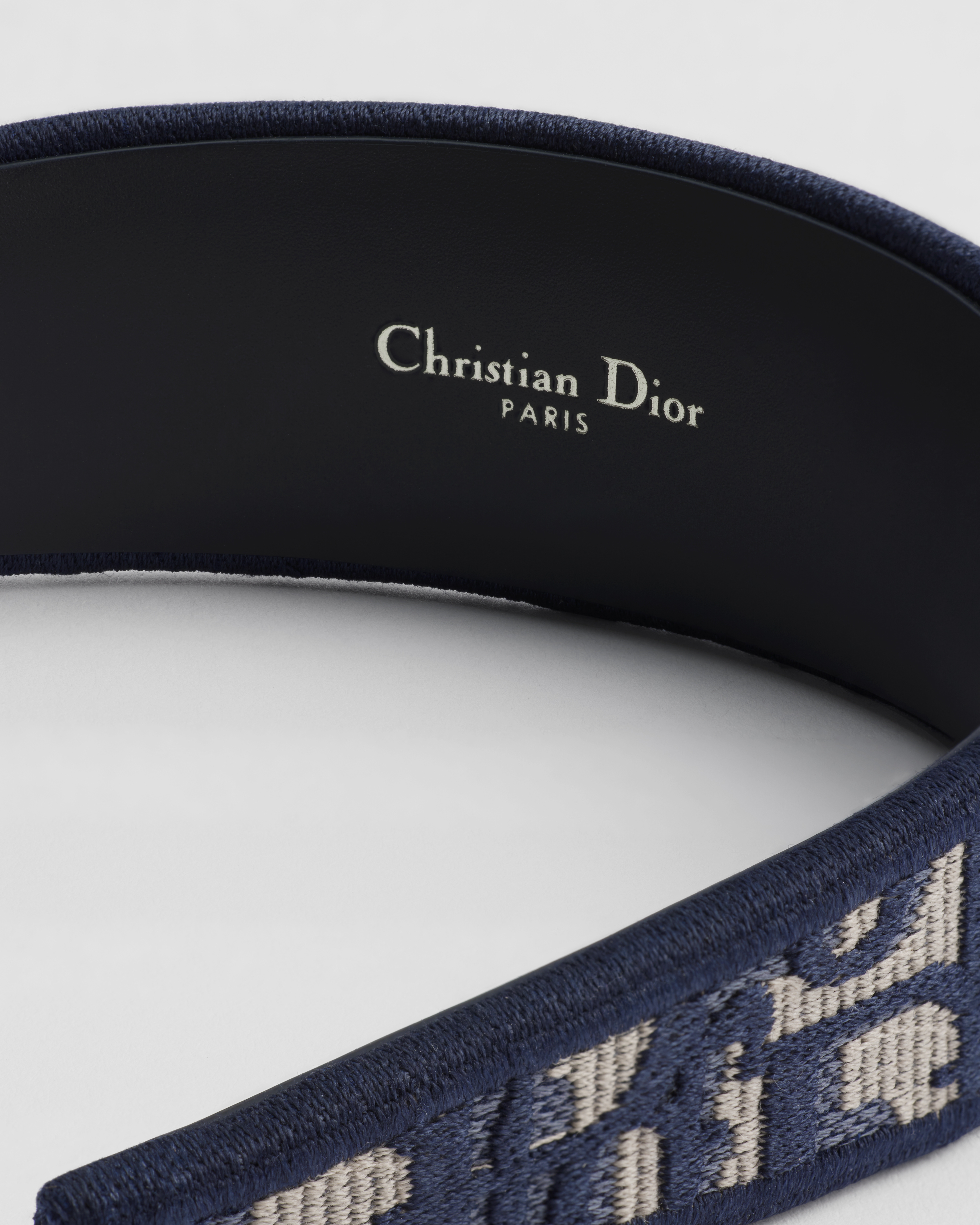 عُصابة الرأس Dior Band بنمط ديور أوبليك تطريز باللون الأزرق الكحلي E09