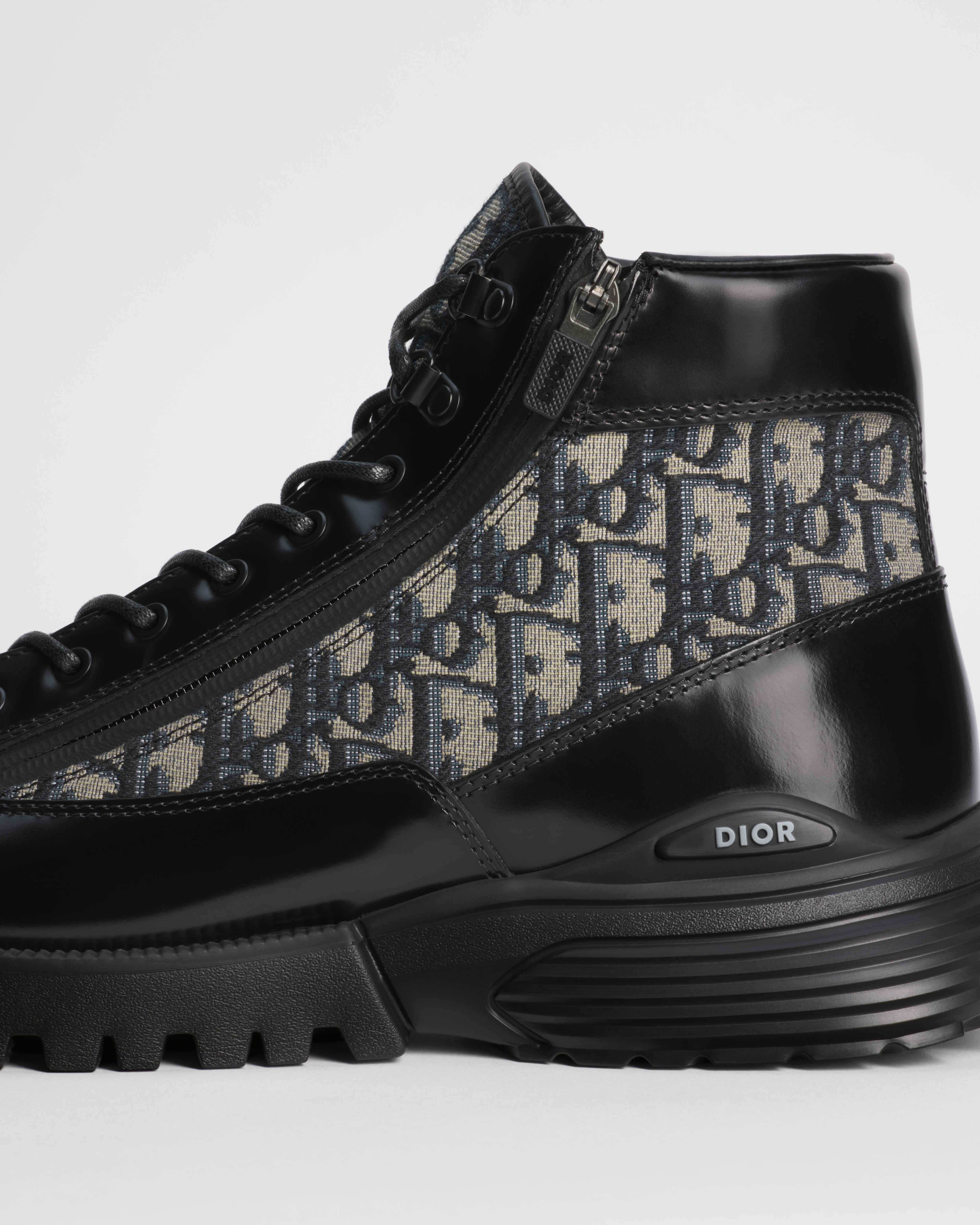 Dior Combat Ankle Boot Black Polished Calfskin with Beige and Black Dior Oblique Jacquard E11