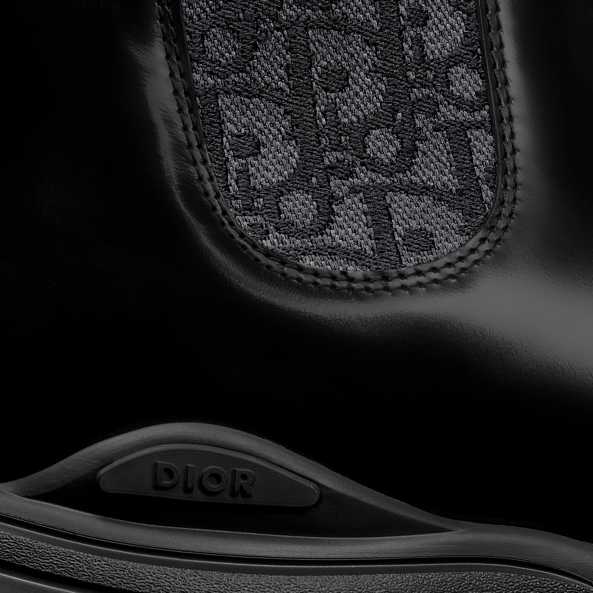 Dior Combat Chelsea Boot Black Polished Calfskin E09