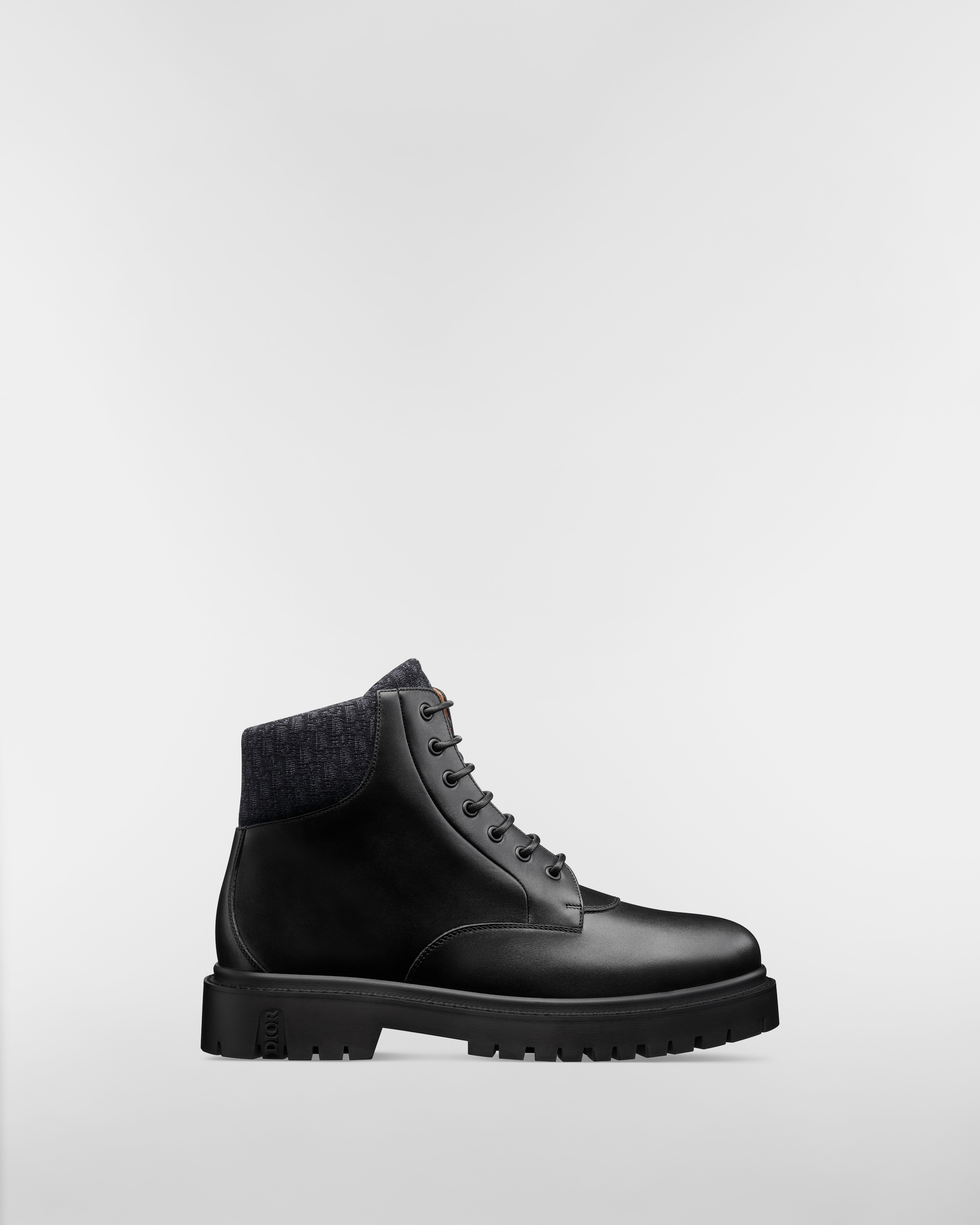 Dior Explorer III 短靴 黑色光滑小牛皮配黑色 Dior Oblique 緹花 E02