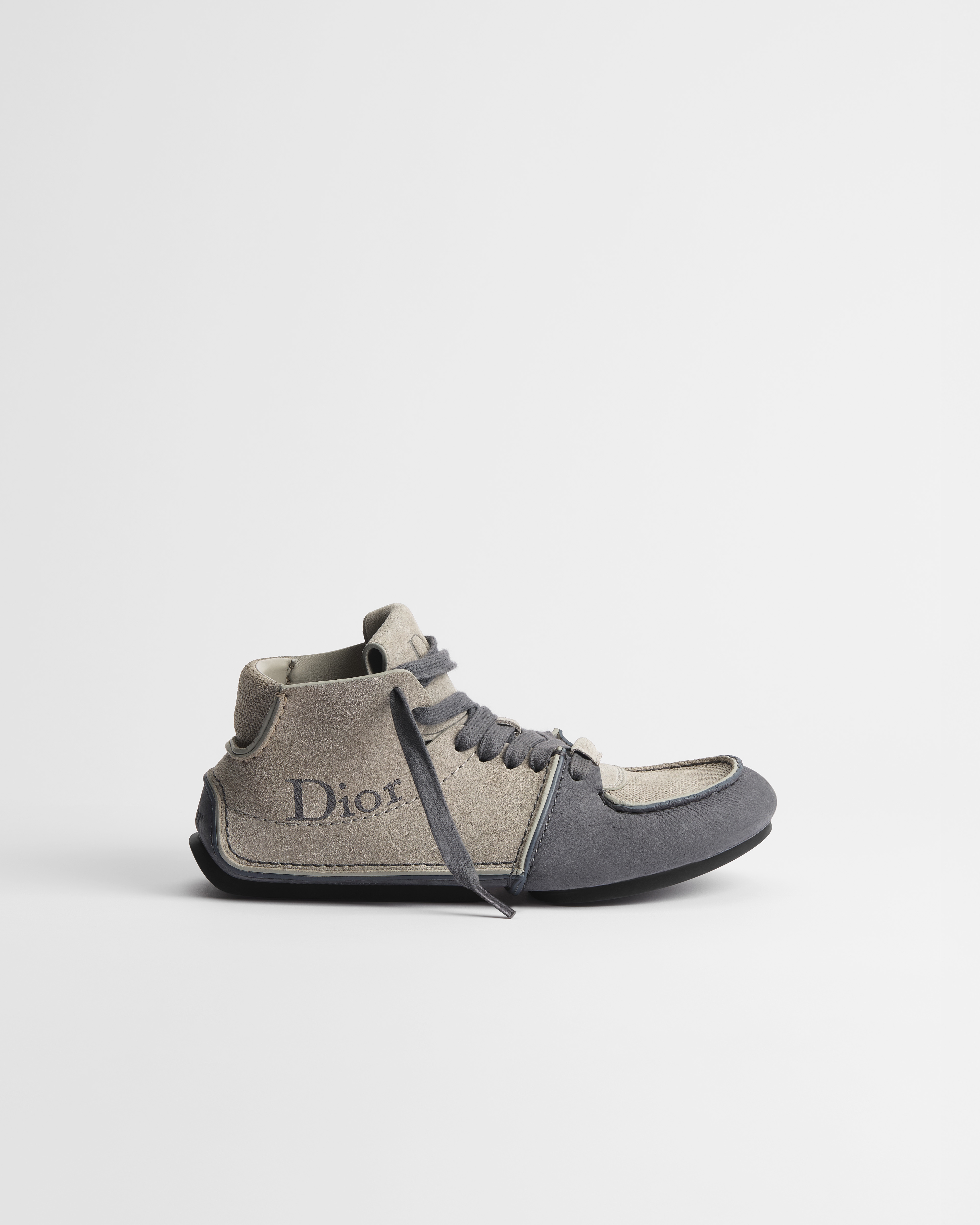 Dior Roadie Schnürstiefel Nubukleder in Grau und Kalbsveloursleder in Grau E02
